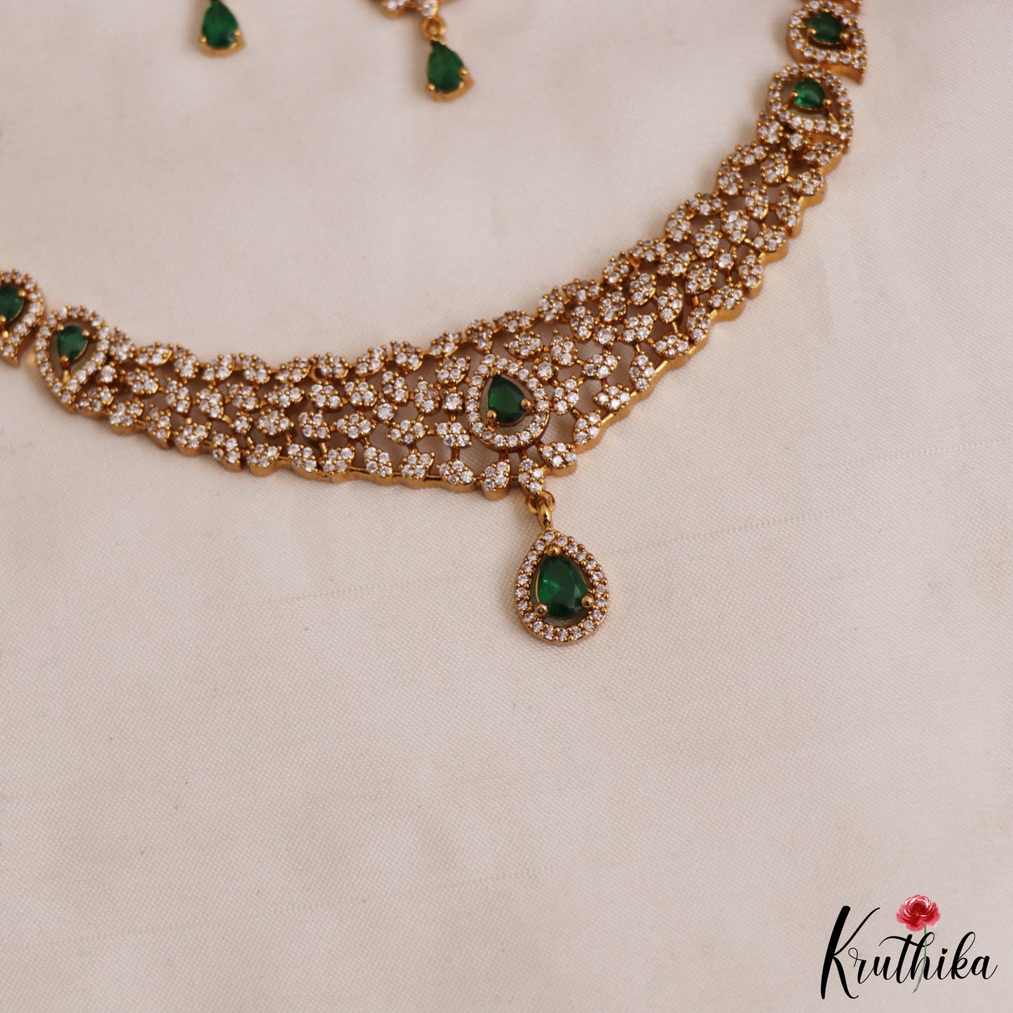 Elegant Teardrop AD Victorian Necklace NC2967 (Available In 4 Colors)