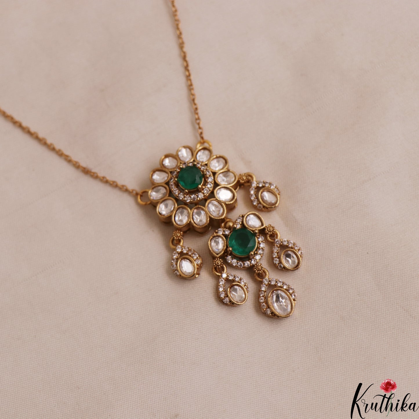 Elegant Floral Motifs Polki Victorian Pendant Chain Set LH2113 (Available In 3 Colors)