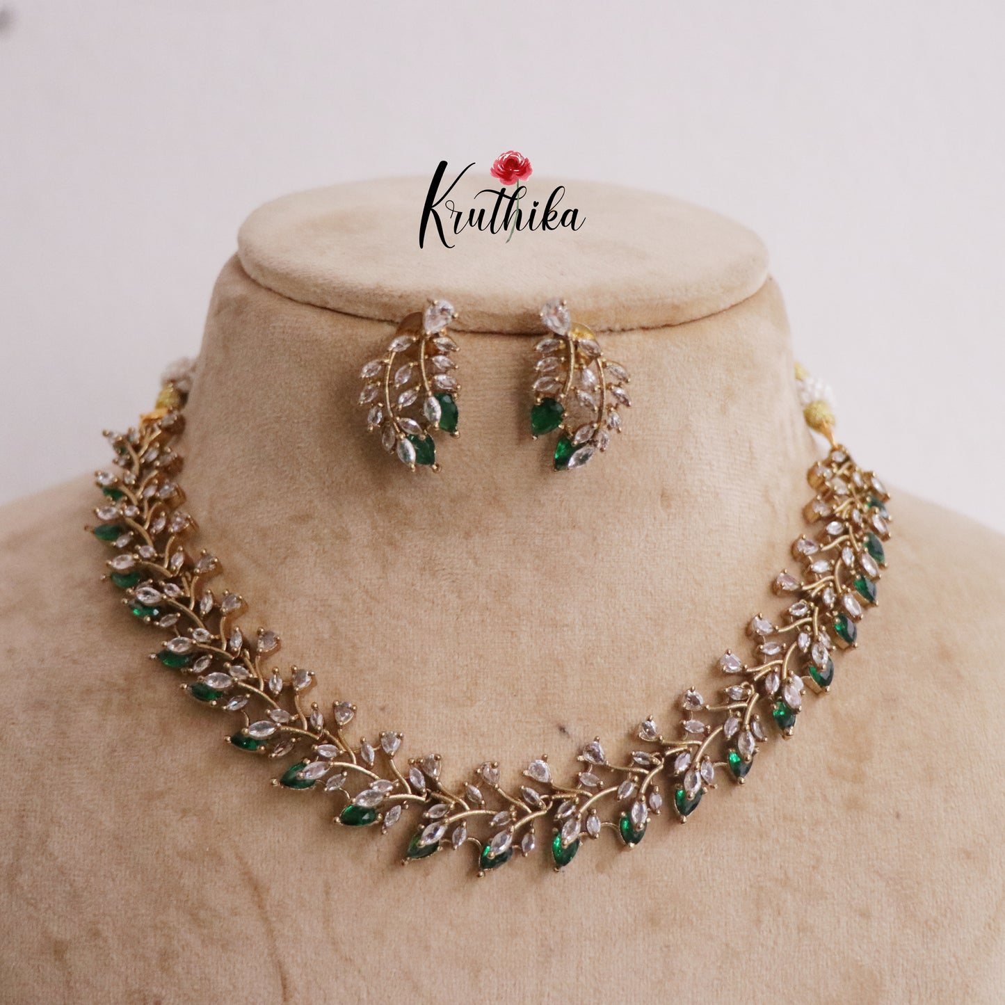 Beautiful AD Leaf Motif Necklace NC2228 (Available in 2 Colours)