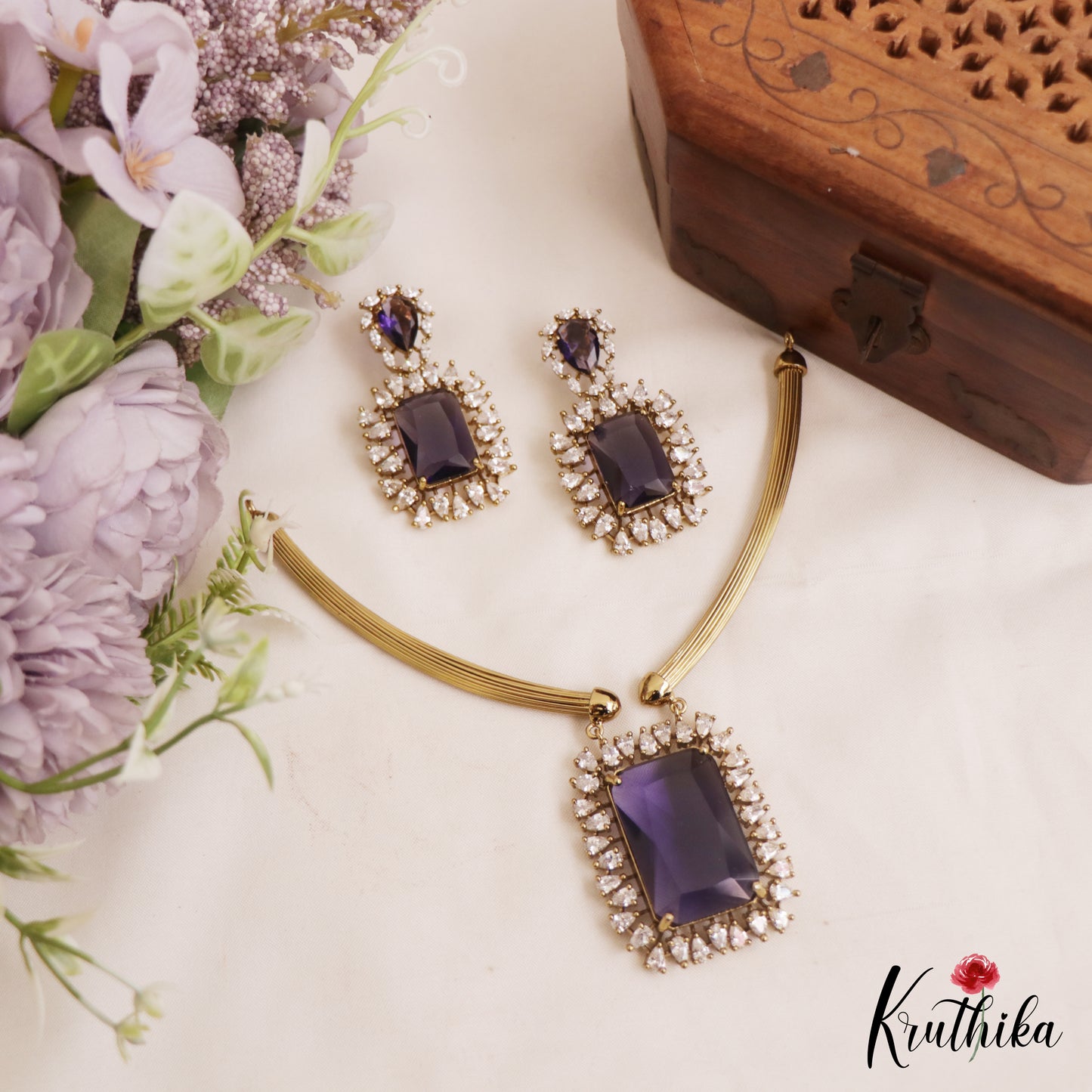 Pretty Sparkling AD Victorian Necklace NC2780 (Available In 3 Colors)