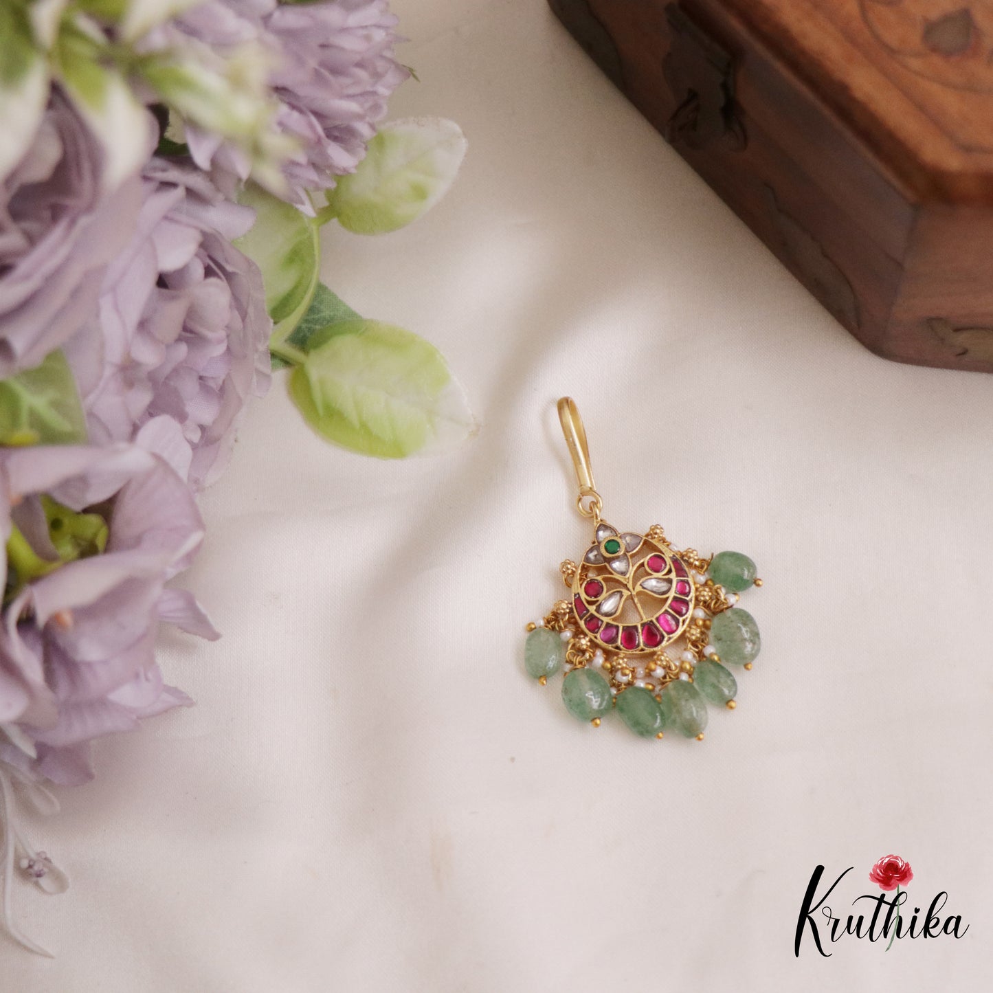 Simple Floral Motifs Jadau Maang Tikka With Green Bead Drops MT354