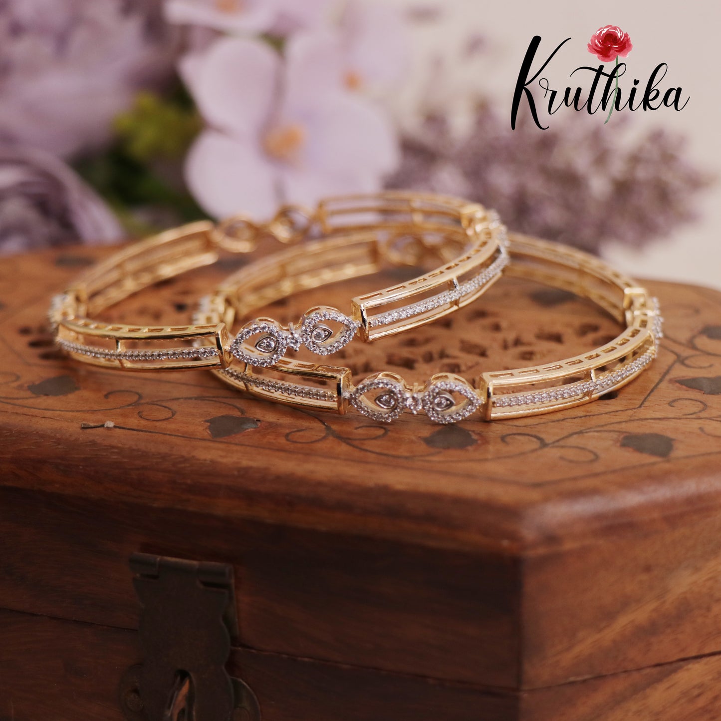 Classic AD Teardrop Sparkling Bangles B371 (Set of 2 Bangles)