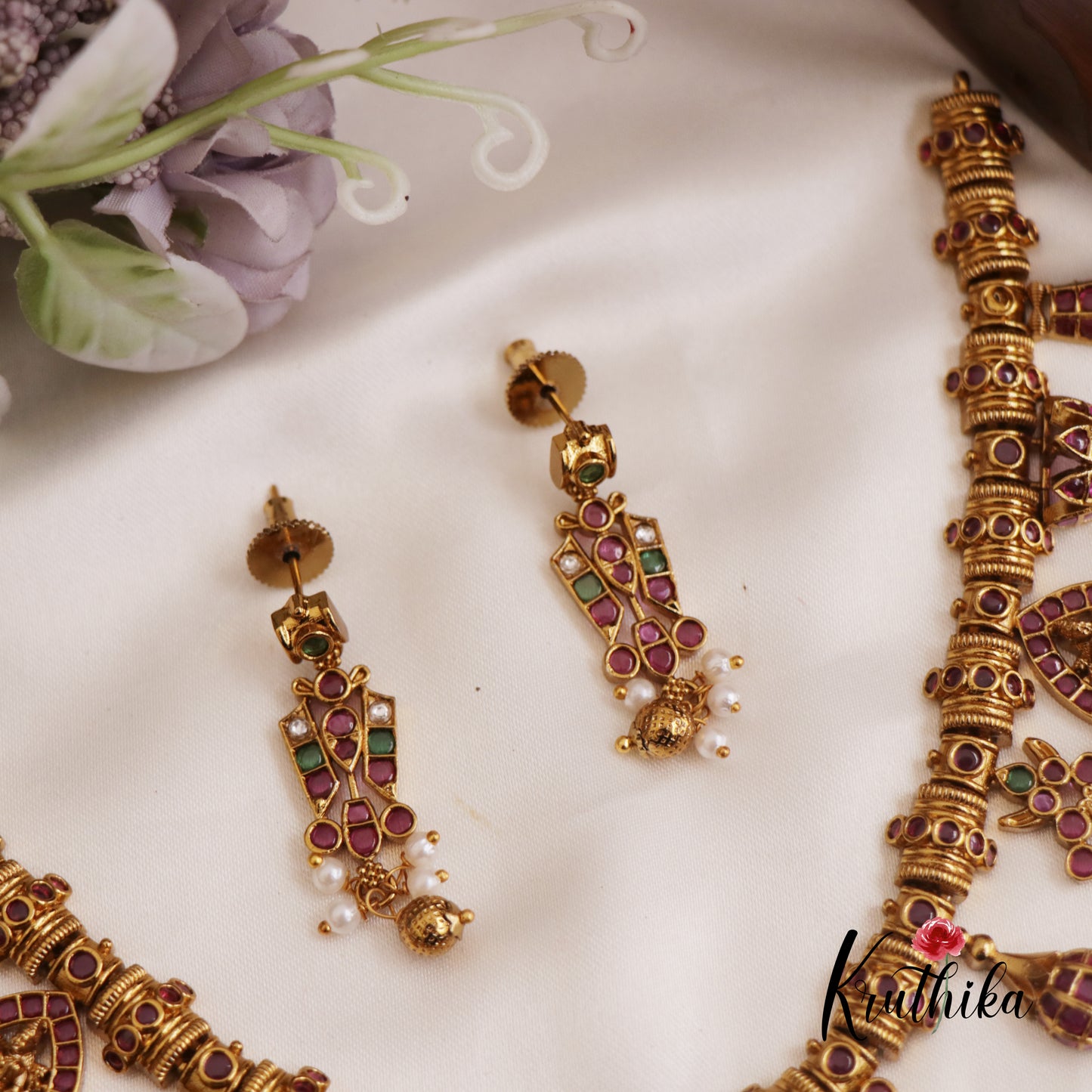 Traditional Antique Shanka Chakra Kemp Necklace With Golden Bead Drop NC2630