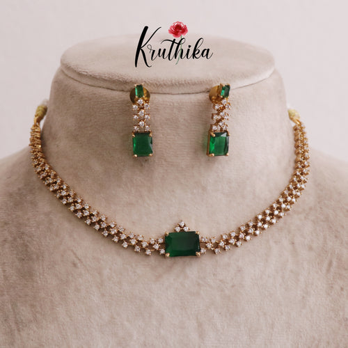 Gorgeous Victorian Necklace Sets NC 2009 (Available in 2 Colours)