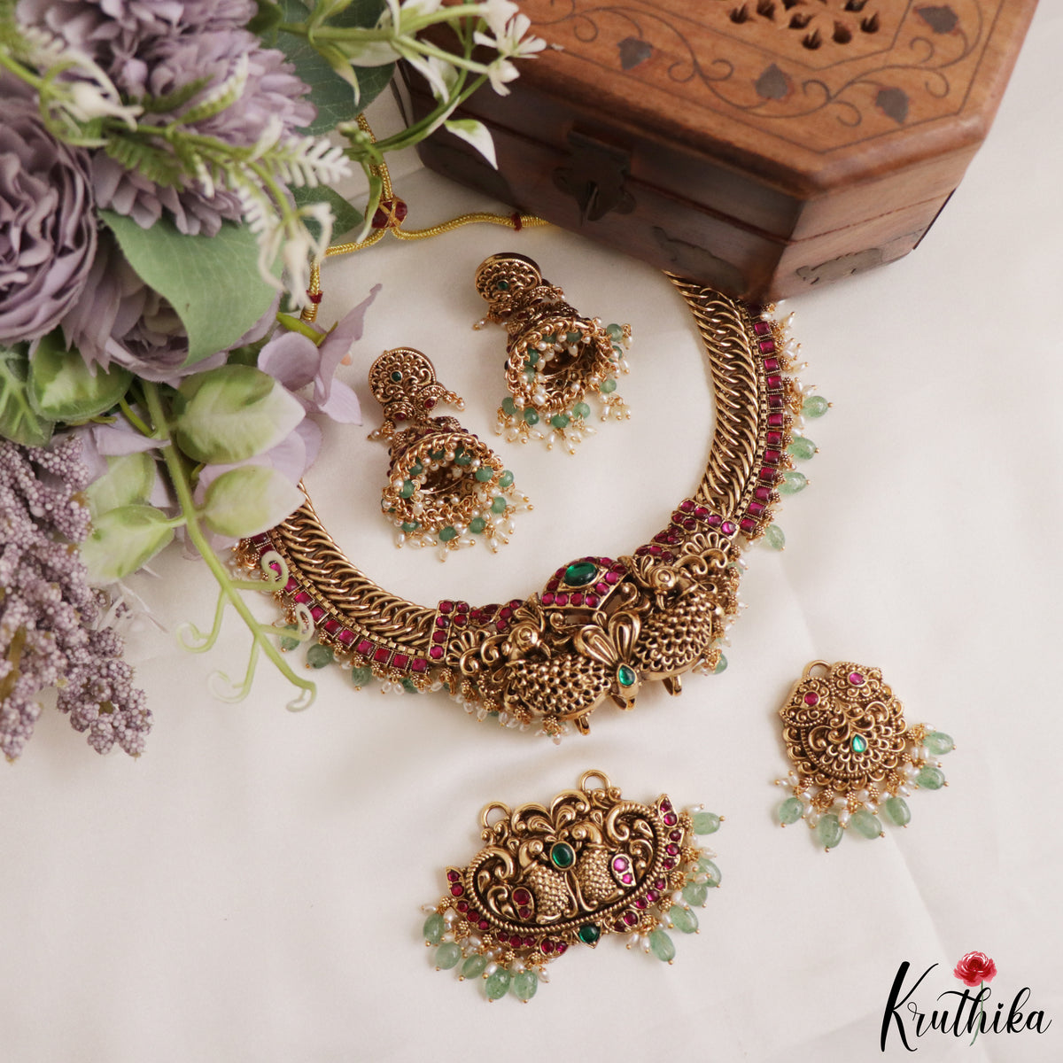 Royal Detachable Gold Replica Jadau Necklace NC3309