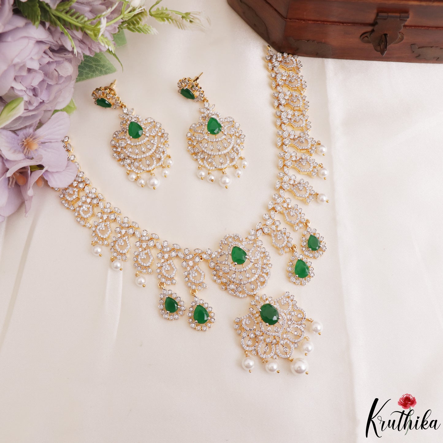 Trendy Teardrop Motifs CZ Victorian Necklace NC3267 (Available In 2 Colors)