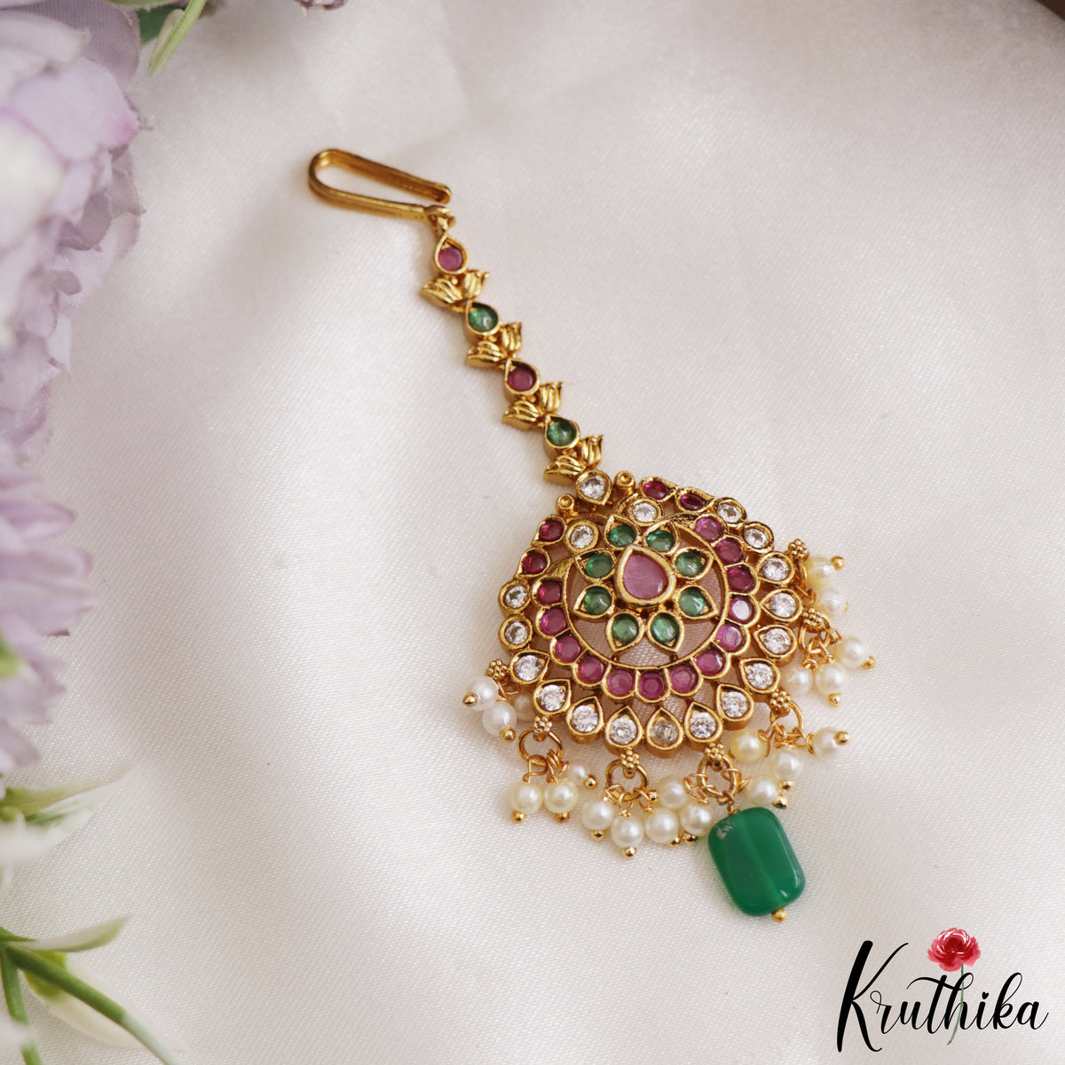 Pretty Floral Kemp Maang Tikka MT409