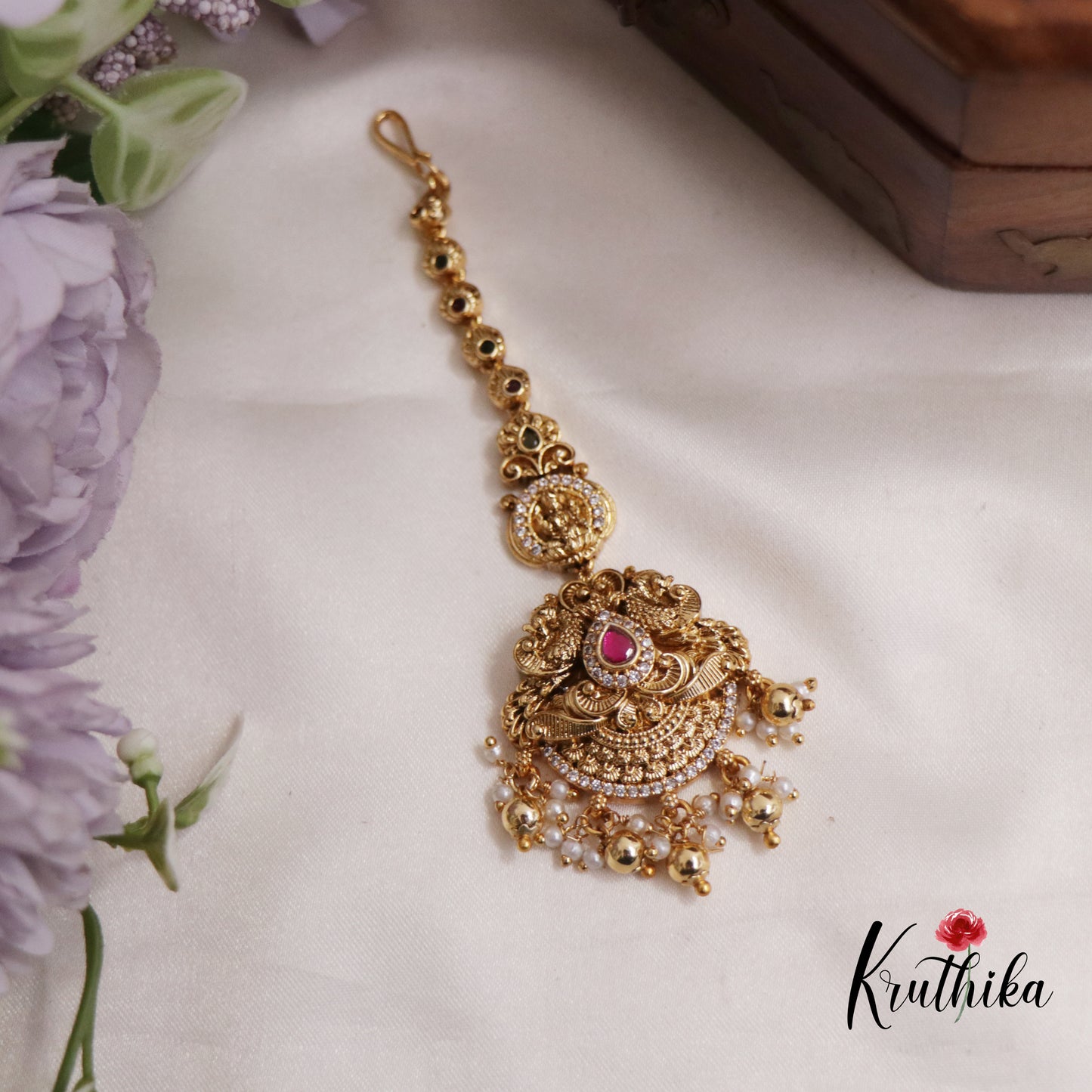 Premium Jadau Antique Teardrop Maang Tikka With Pearl Drops MT296 (Available In 2 Colours)