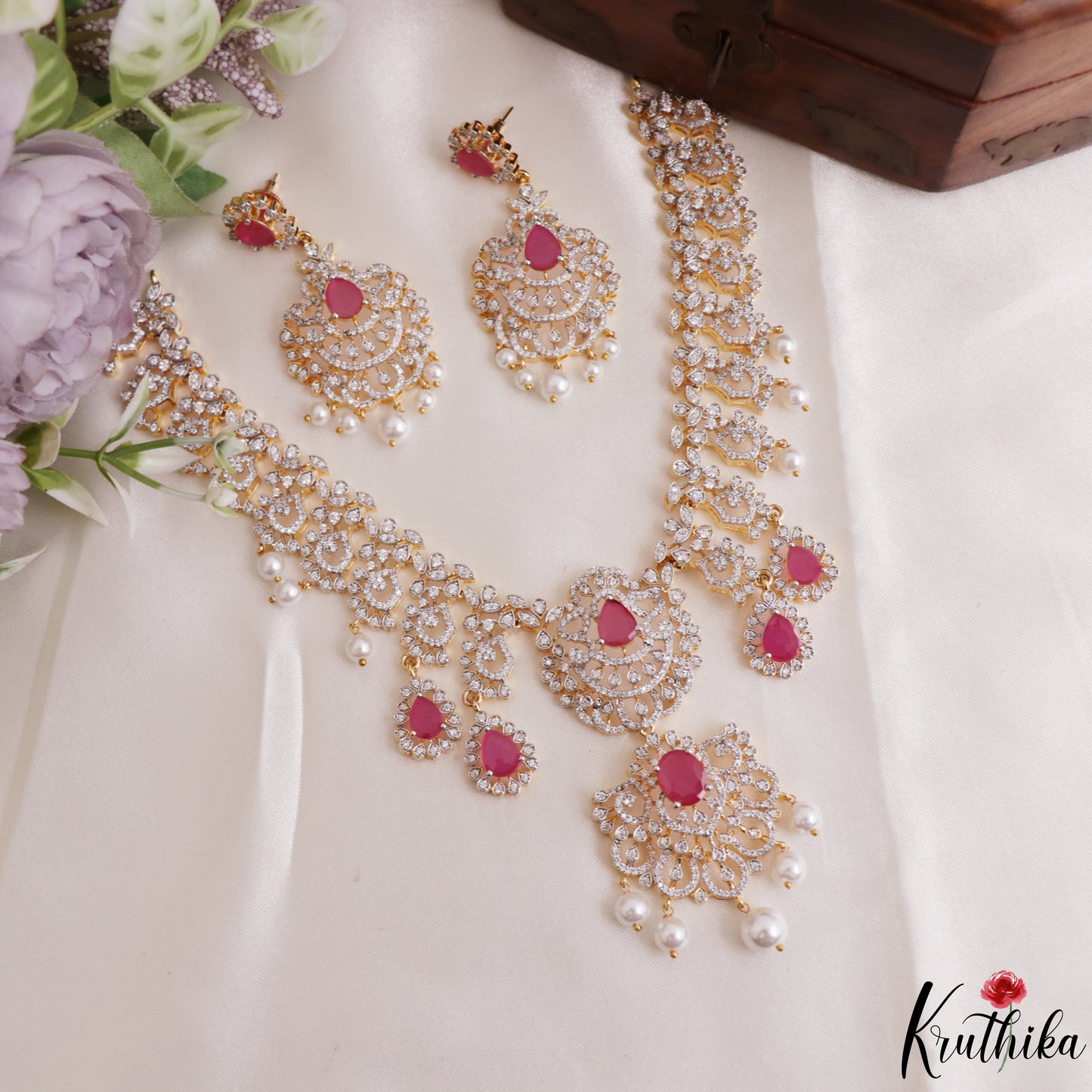 Trendy Teardrop Motifs CZ Victorian Necklace NC3267 (Available In 2 Colors)