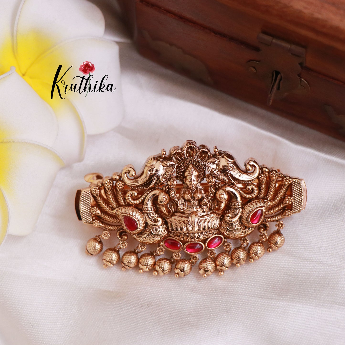 Premium Lakshmi Jadau Hair clip J92 (Two color options)