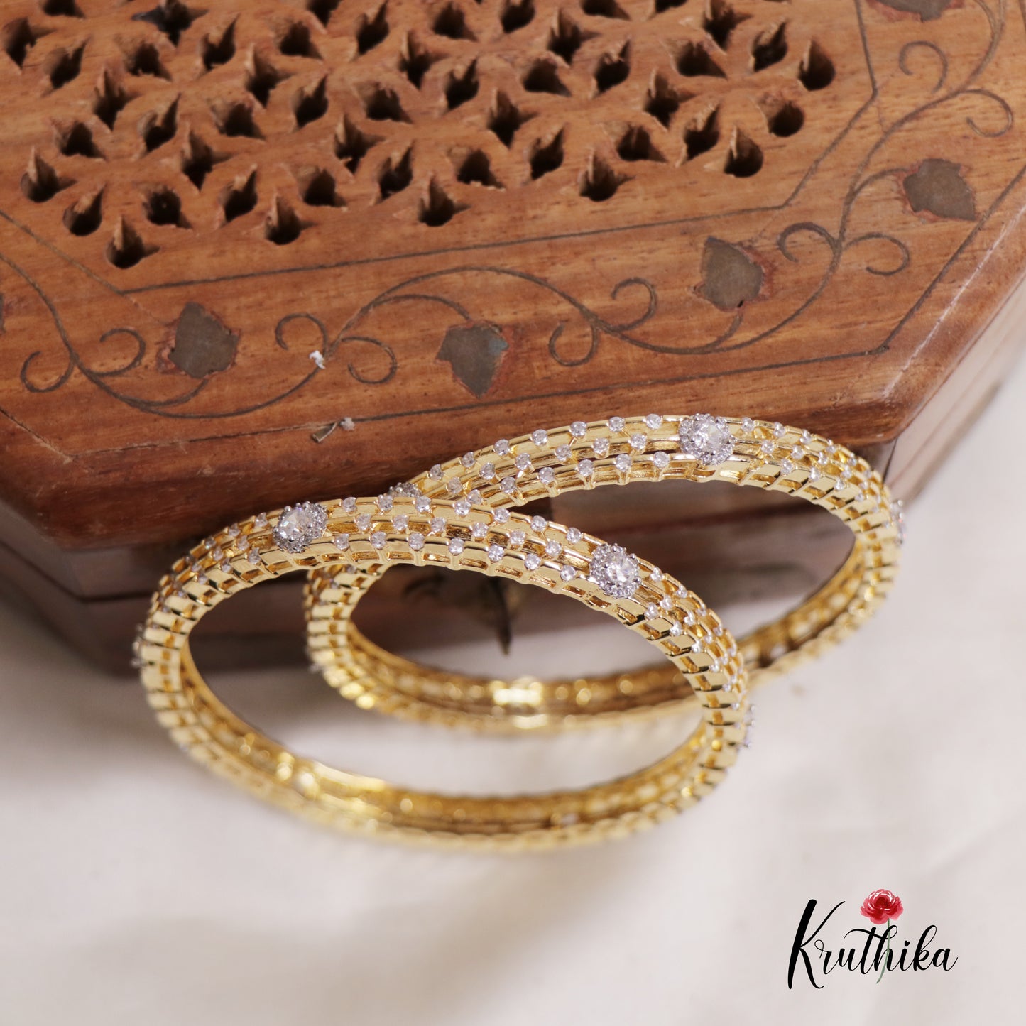 Stunning Diamond-Finish Gold-Tone Bangles B341 (Set Of 2 Bangles)