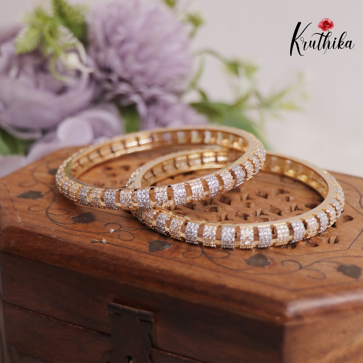 Elegant Sparking Geometric Bangles B338 (Set Of 2 Bangles)