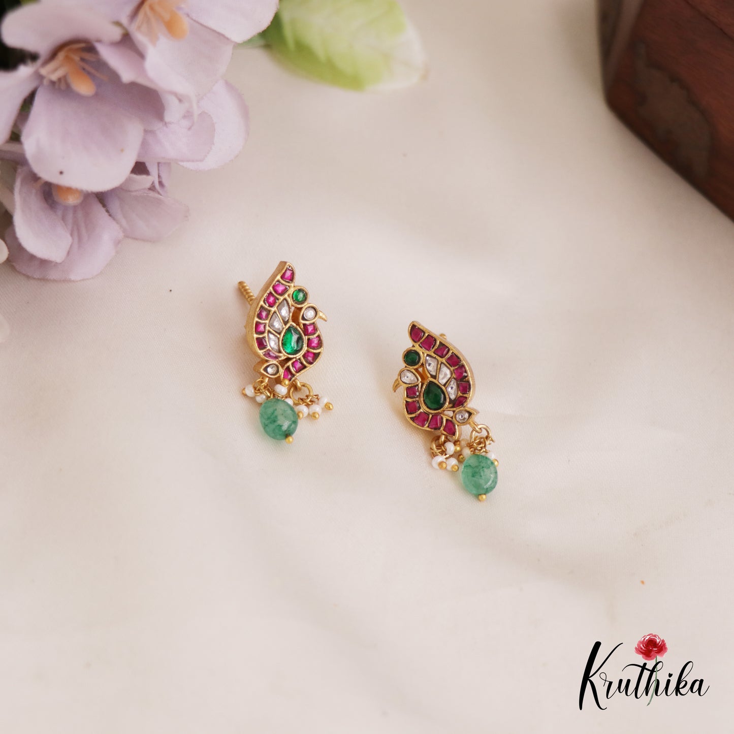Trendy Peacock Motifs Kemp Stud Earrings With Green Bead Drops E964