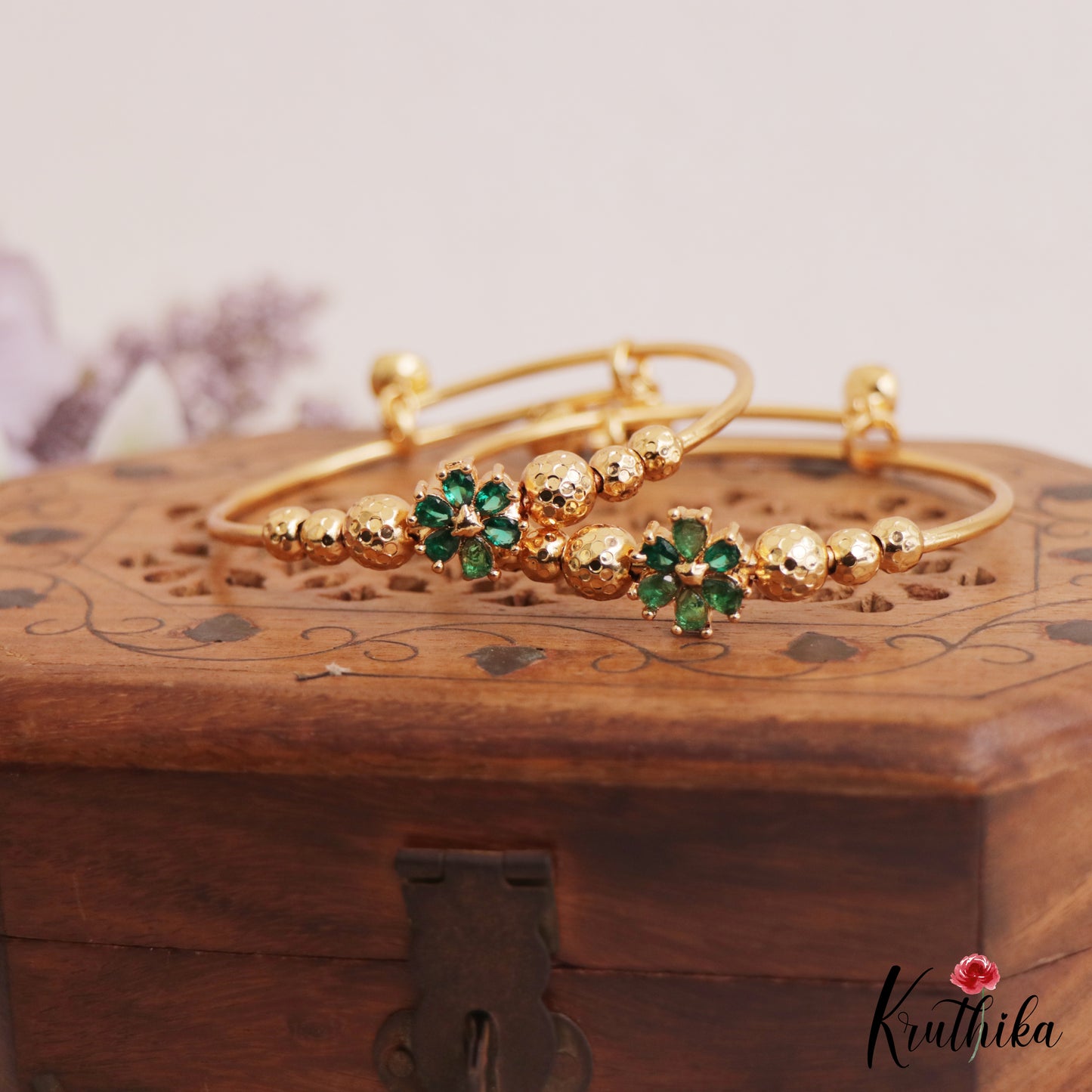Pretty Gold-Tone Floral Adjustable Kada B511 (Set Of 2)