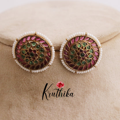 Elegant  Kemp Pearl Border Ear studs E648 (Available in 2 Colours)