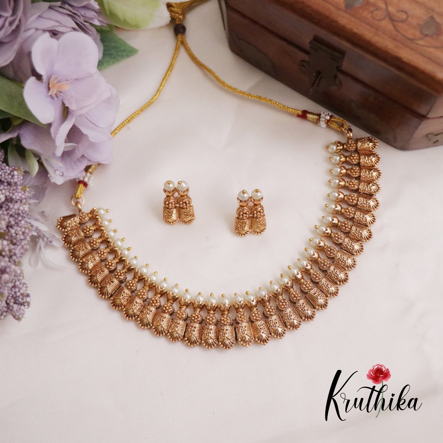 Budget Friendly Beautiful Antique Pearl No-Idol Choker NC2297