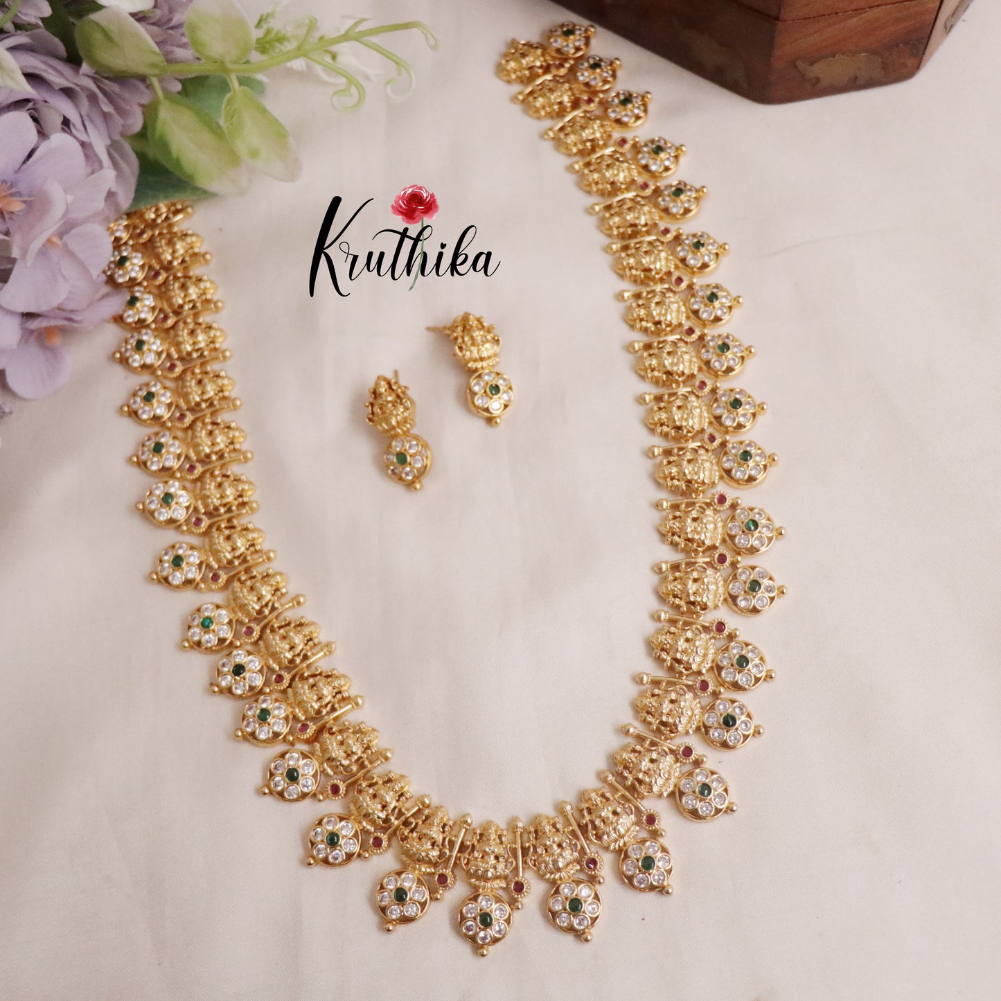 Trendy AD Lakshmi Coin/Bottu Haaram LH1942