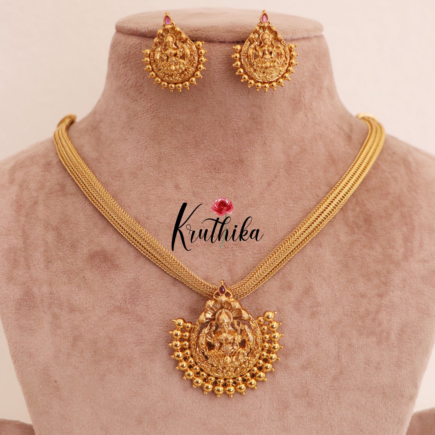 Beautiful Temple chain set NC1765