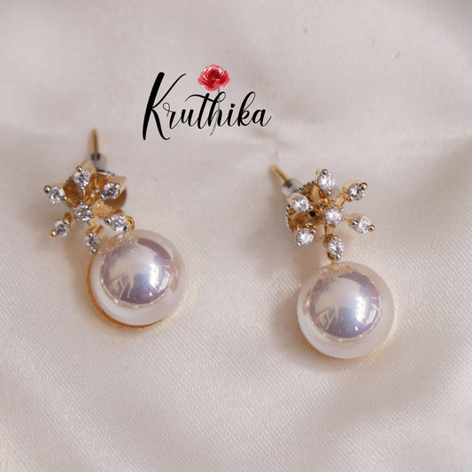 Simple CZ Floral Pearl Necklace NC2268