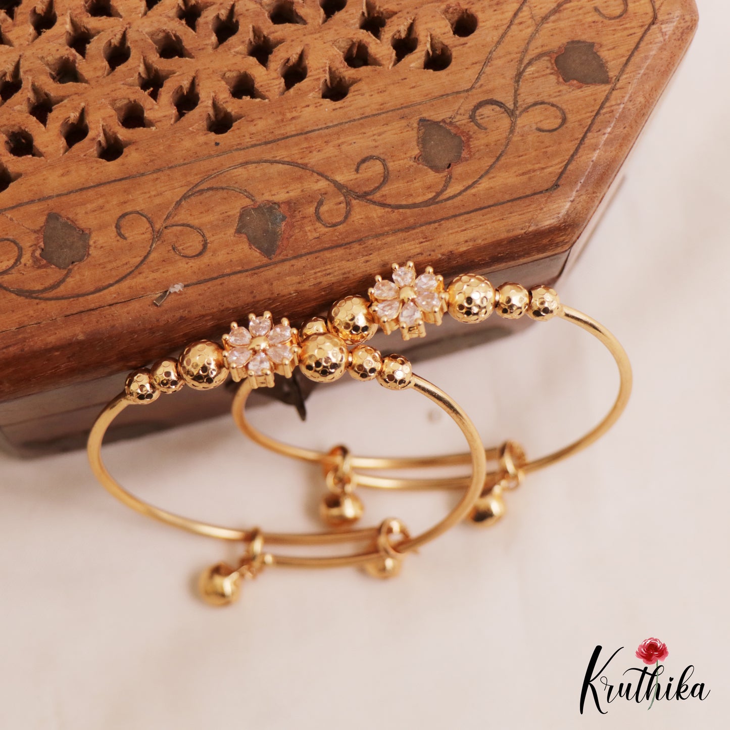 Pretty Gold-Tone Floral Adjustable Kada B511 (Set Of 2)|(Available In 2 Colors)