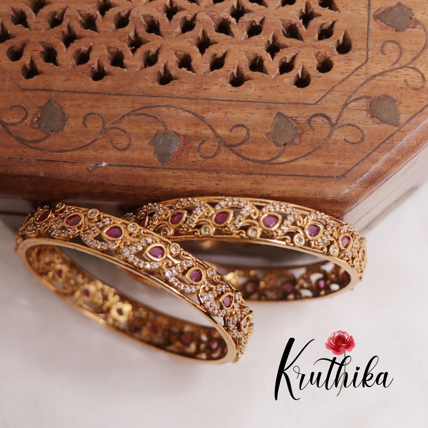 Trendy CZ Antique Leaf Motif Bangles B291 (Available in 3 Colours) (Set of 2 Bangles)