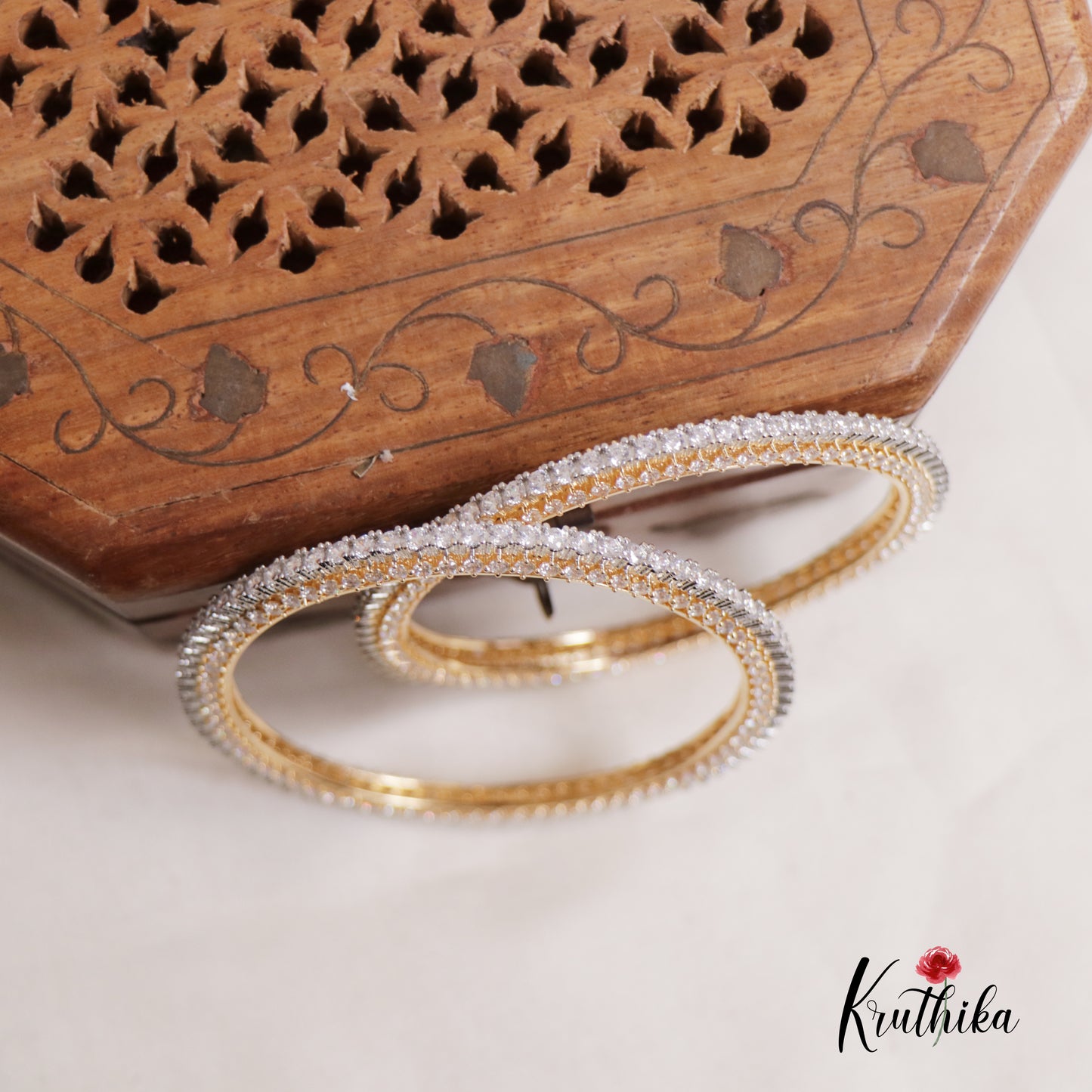 Elegant Diamond-Finish Gold-Tone Bangles B334 (Set Of 2 Bangles)