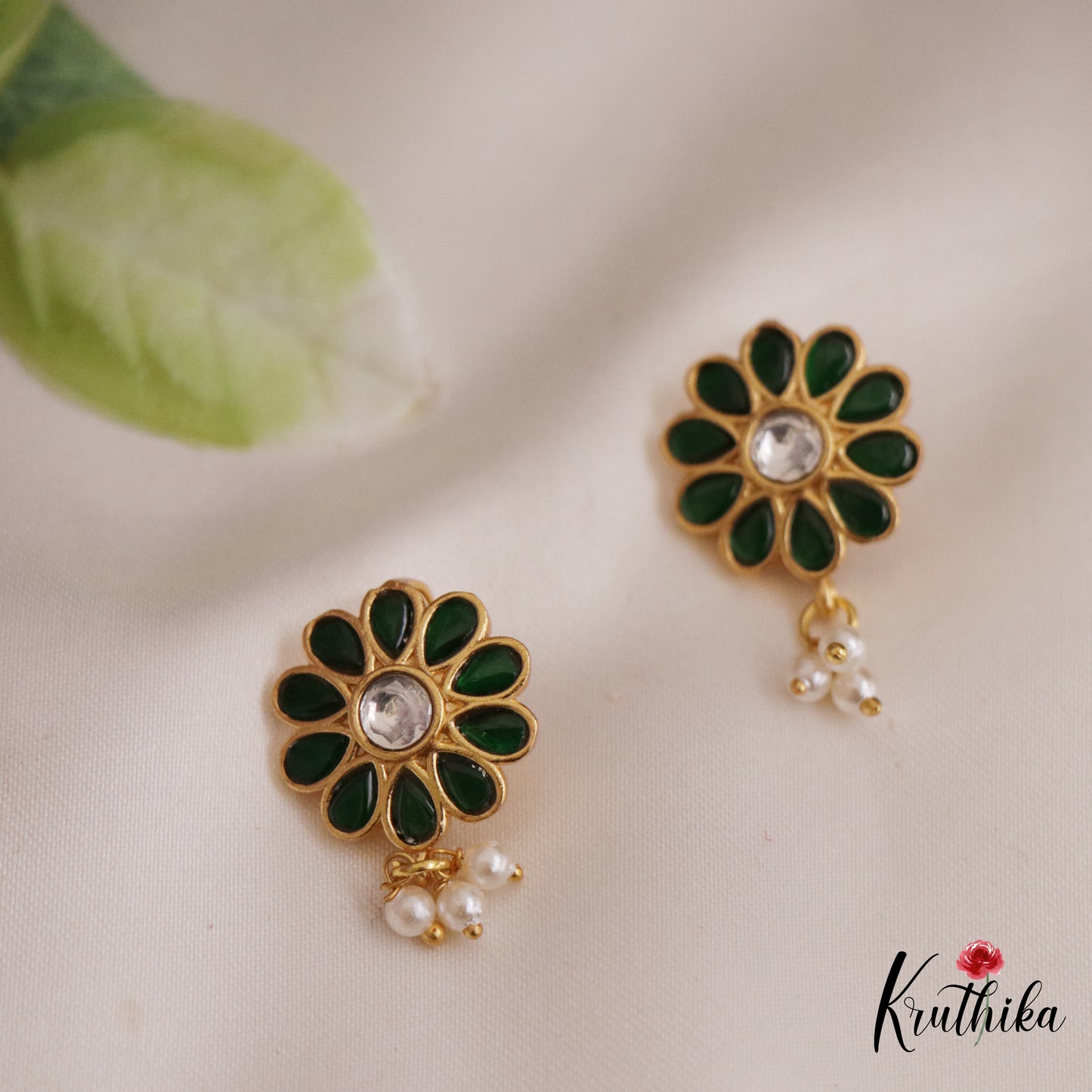Pretty Kemp Floral Motifs Earcuffs | Upper Earrings | Bugadi Earrings E1028 (Available In 3 Colors)