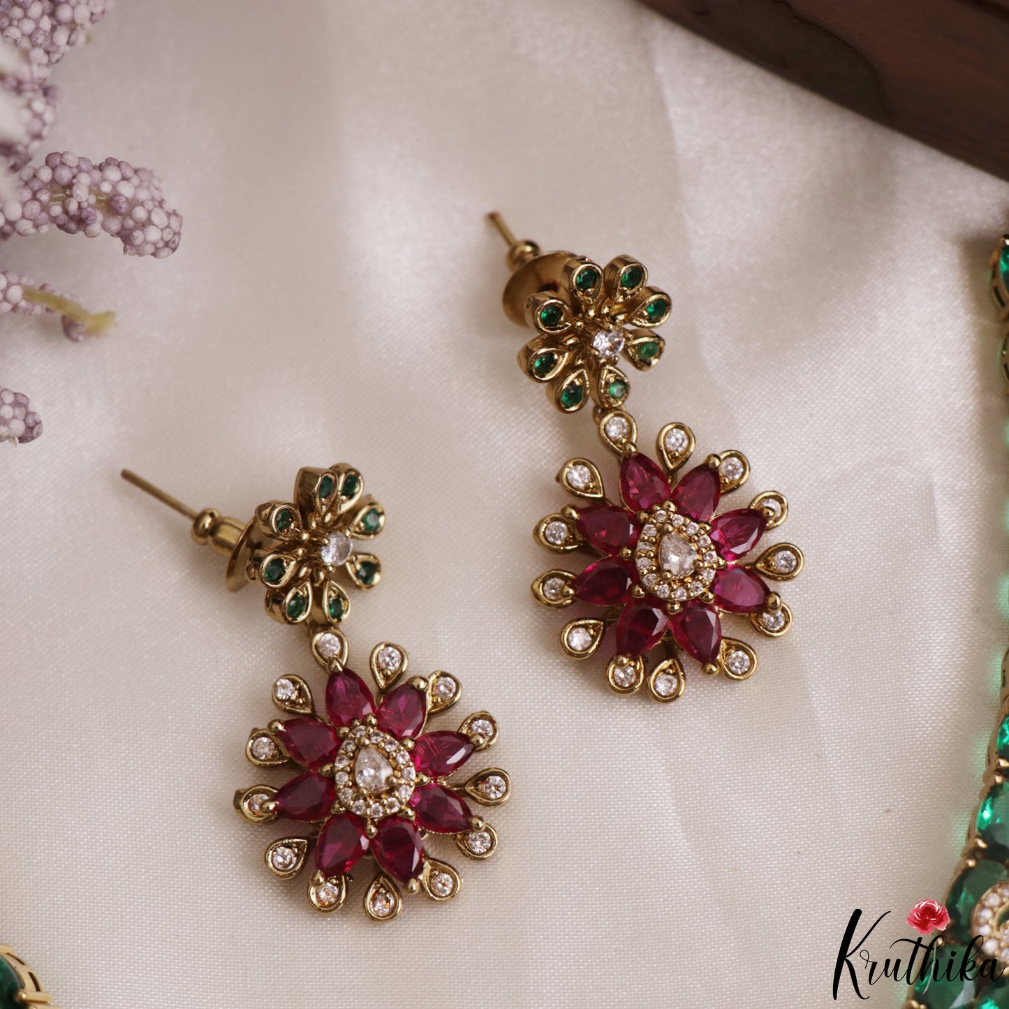 Stunning Floral Leaf Motifs CZ Victorian Choker NC3115