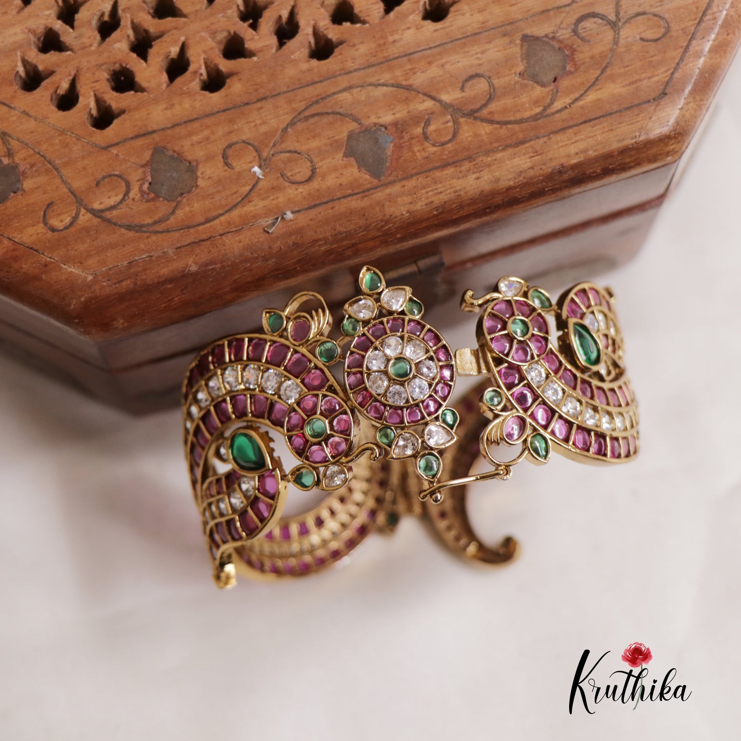 Premium Kemp Bold Traditional Peacock Single Kada Bangle Openable B347