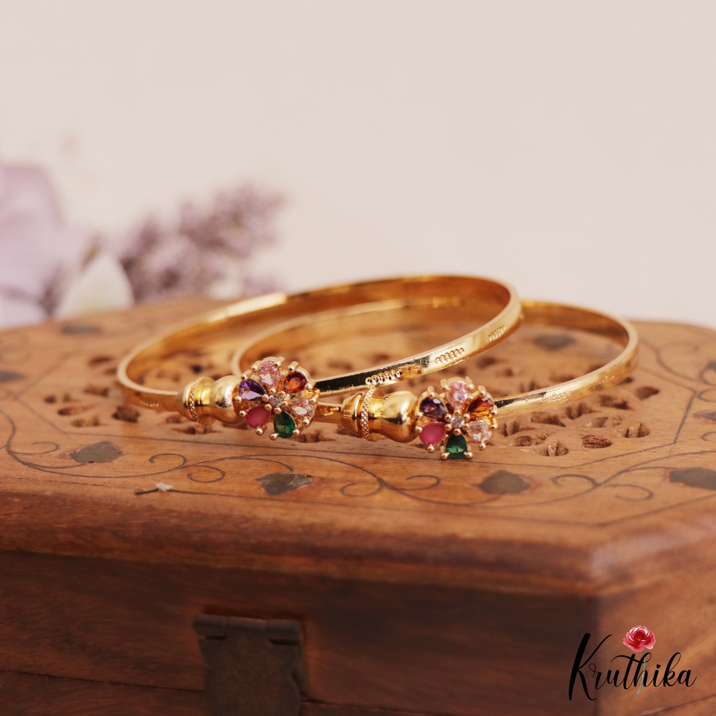 Elegant Gold-Tone Floral Openable Kada B513