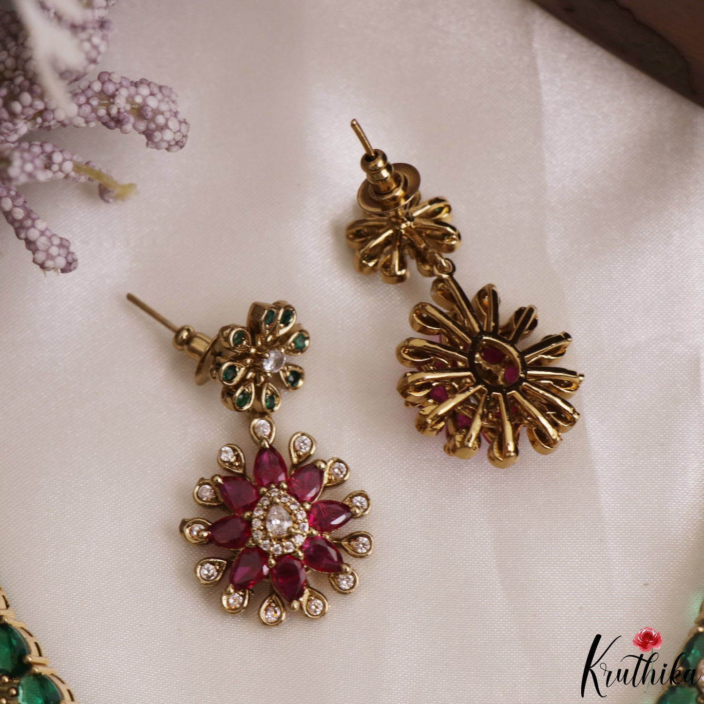 Stunning Floral Leaf Motifs CZ Victorian Choker NC3115