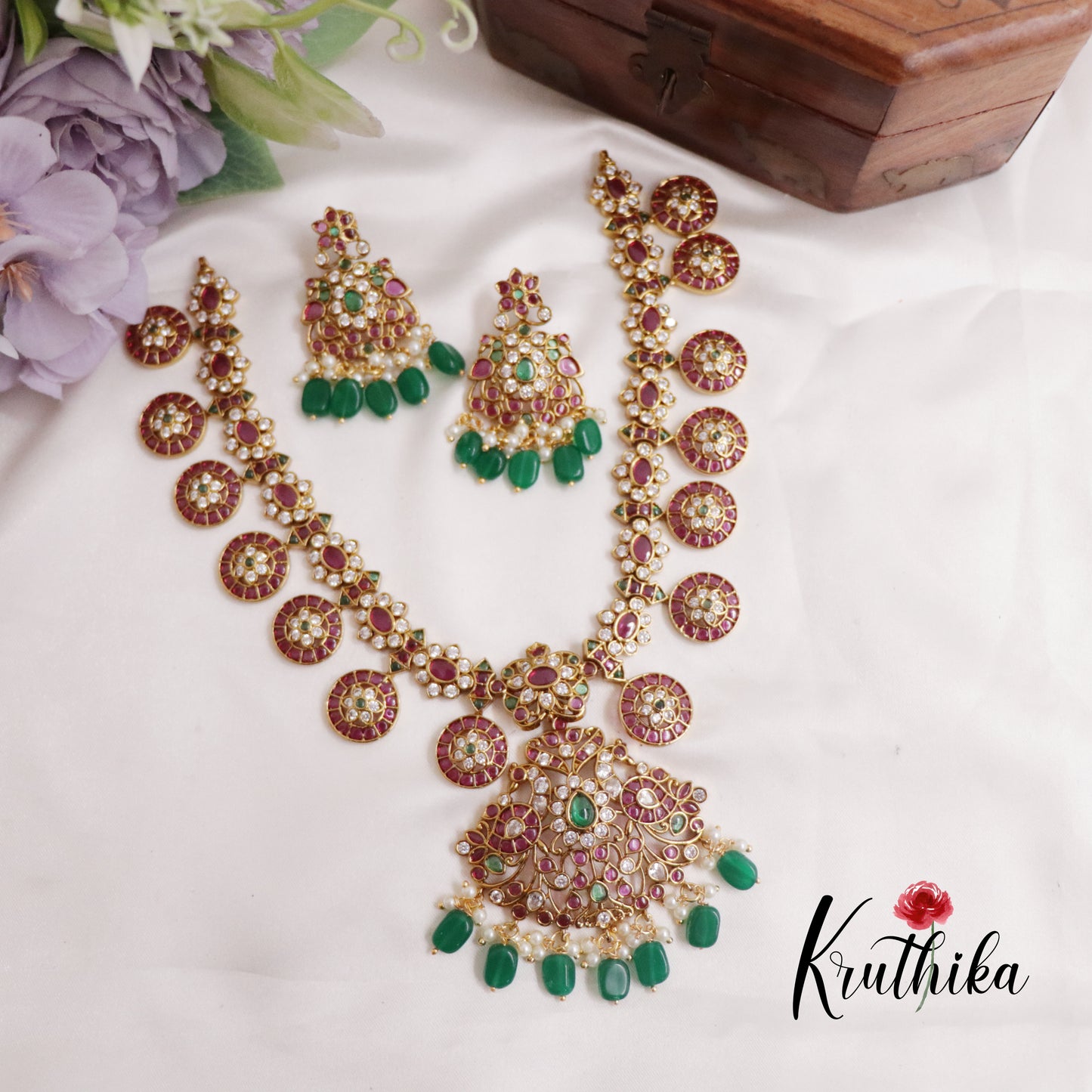 Classic Kemp Kasu Necklace with Detachable Pendant with Green Beads Drops NC2301