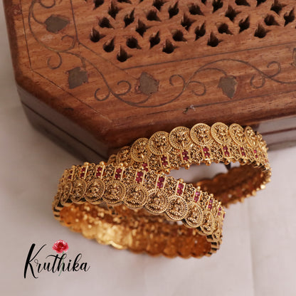 Beautiful Antique Lakshmi Coin/Bottu Bangles B194 (Available in 3 Colour)