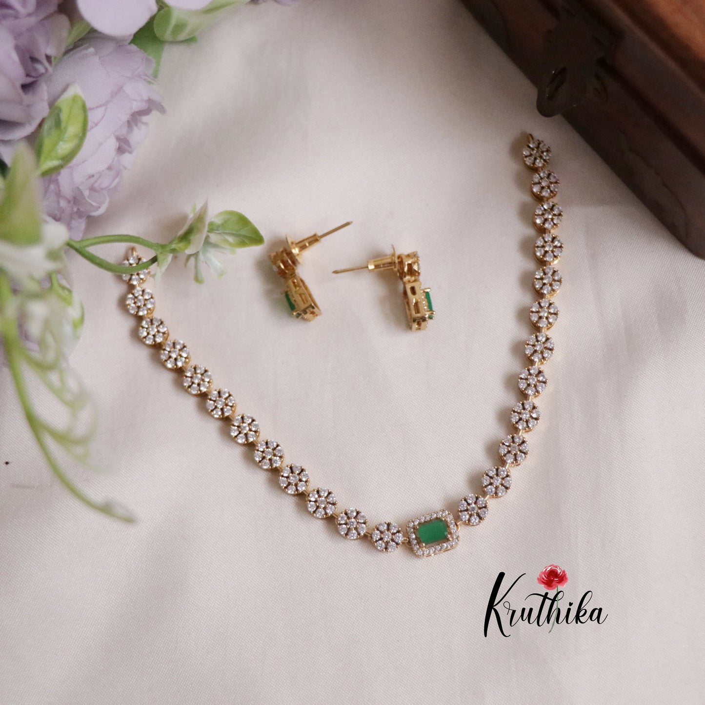 Simple CZ Sparking Victorian Necklace Sets NC2172 (Available in 3 Colours)