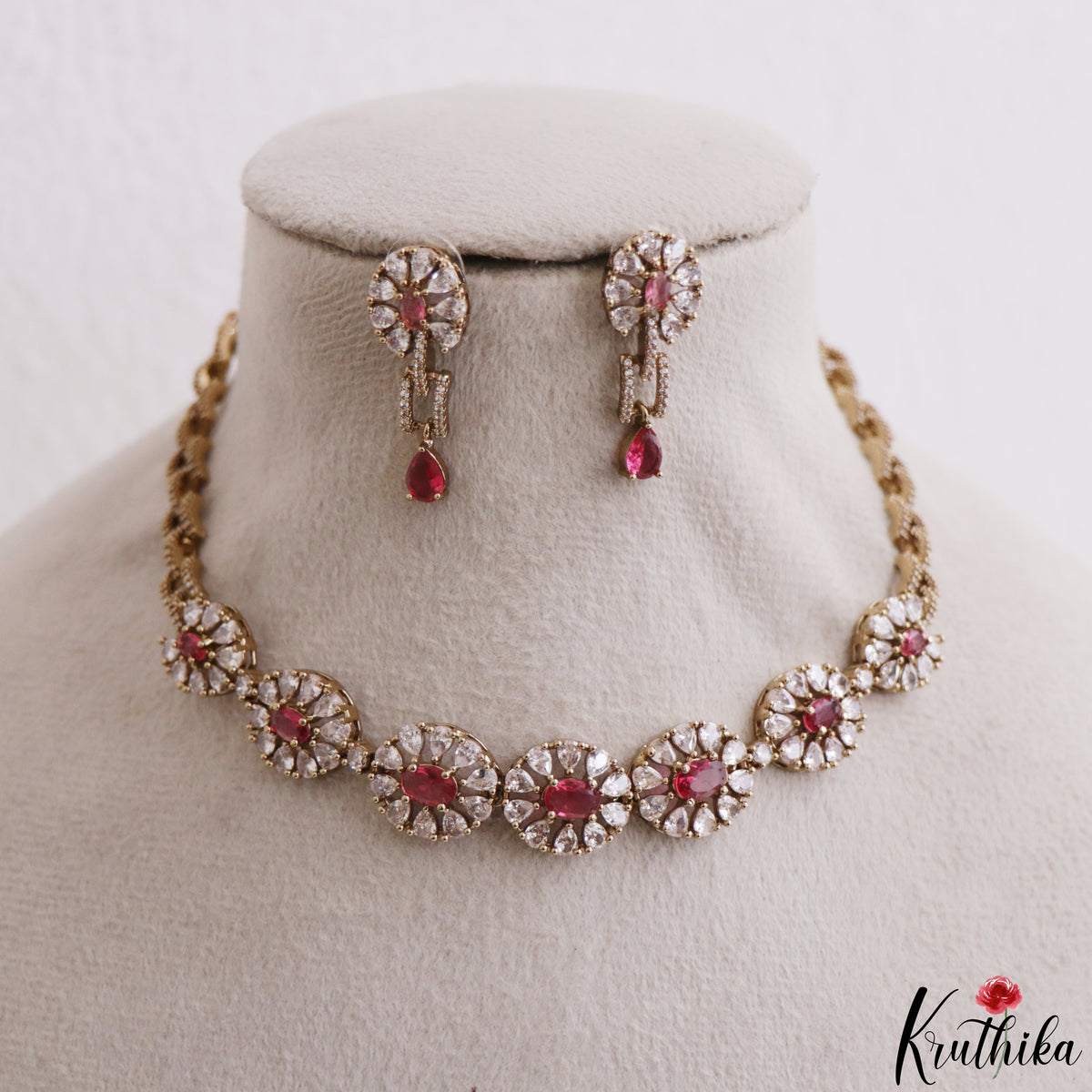 Pretty Floral Motifs CZ Victorian Choker NC3280 (Available In 2 Colors)