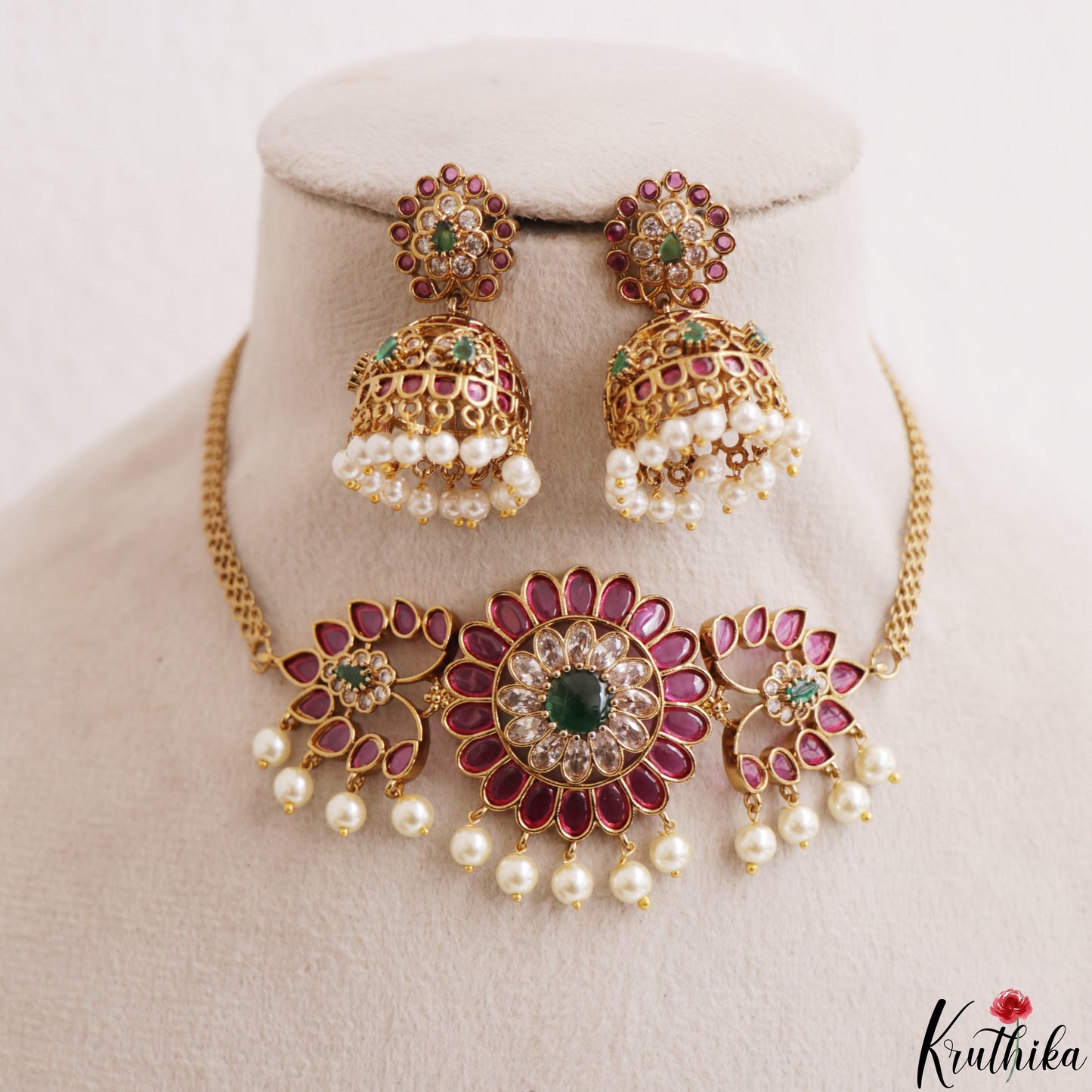 Pretty Floral Motifs Kemp Choker With Pearl Drops NC3195