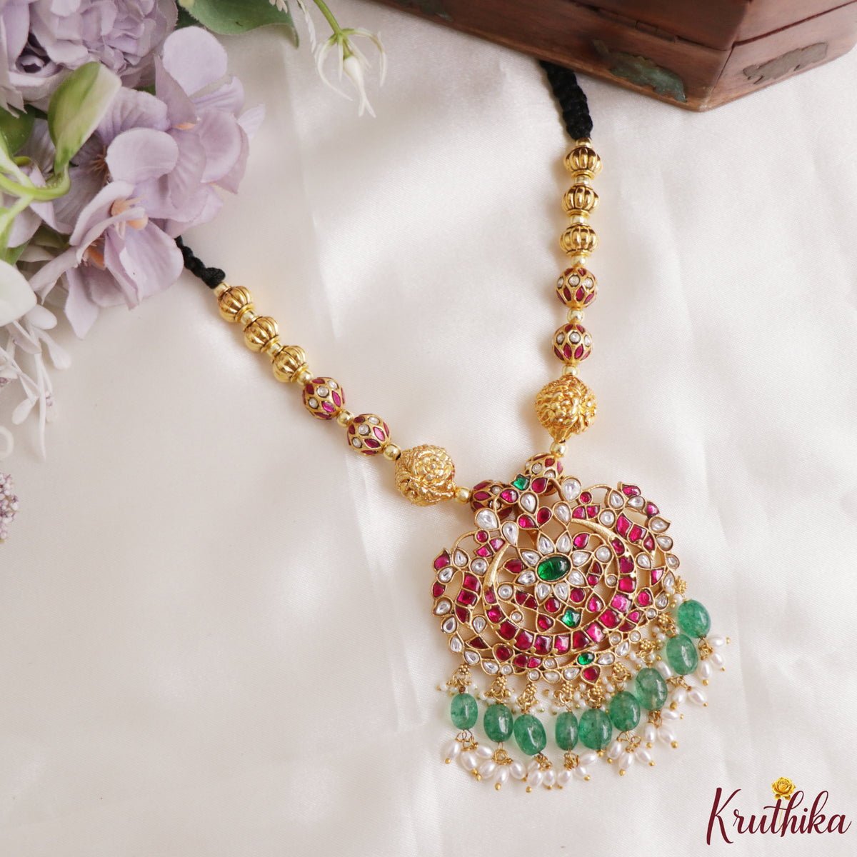 Beautiful Jadau Pendant Black Thread Necklace NC3322