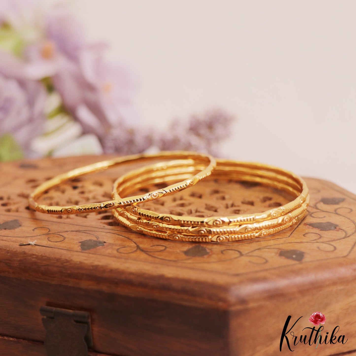 Classic Daily Wear Bangles B502 (Set of 4 Bangles)