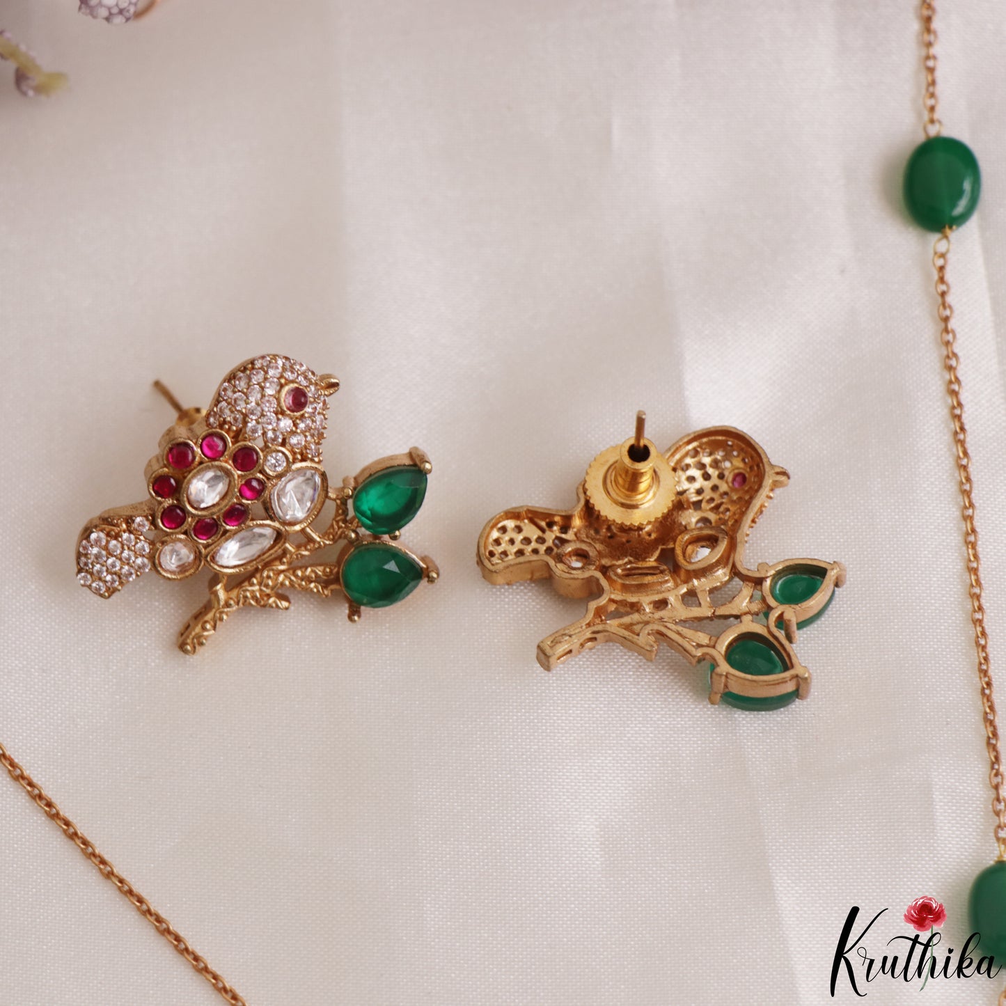 Pretty Sparrow Motifs Polki Pendant Chain NC3103 (Available In 3 Colors)