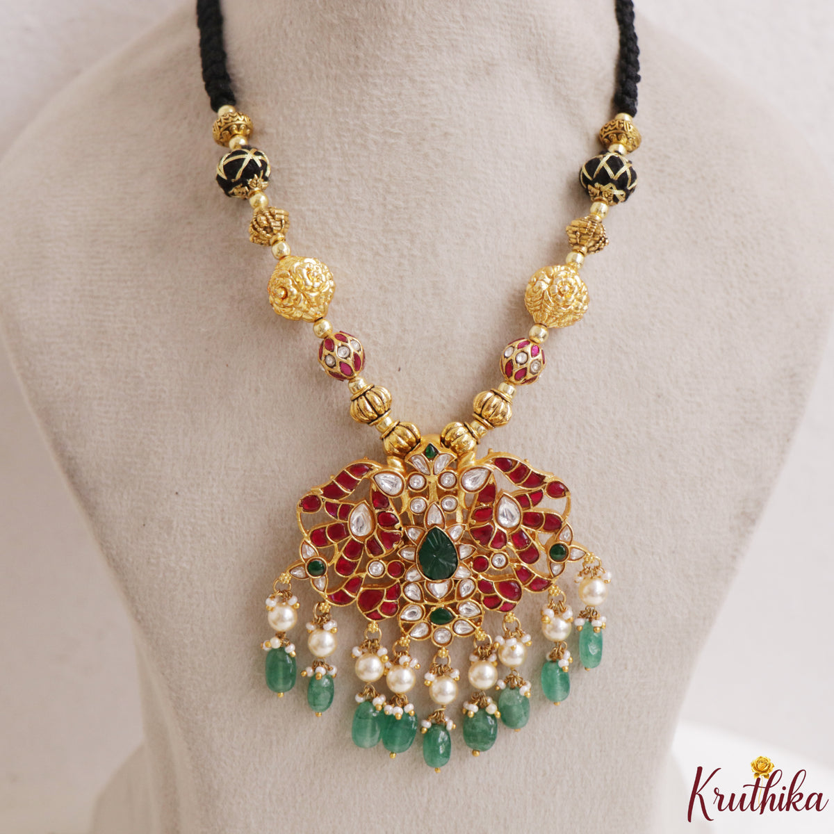 Classic Jadau Pendant Black Thread Necklace NC3323