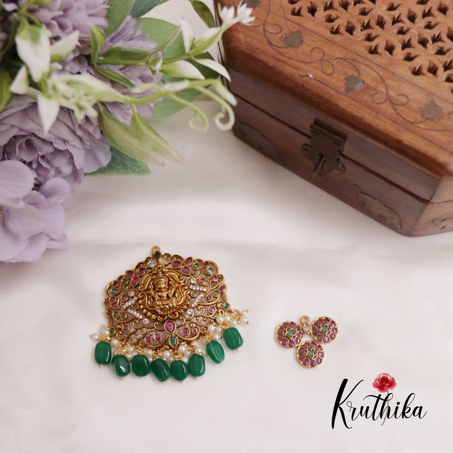 Beautiful Kemp Coin Lakshmi Necklace with Detachable Pendant Drops NC2289