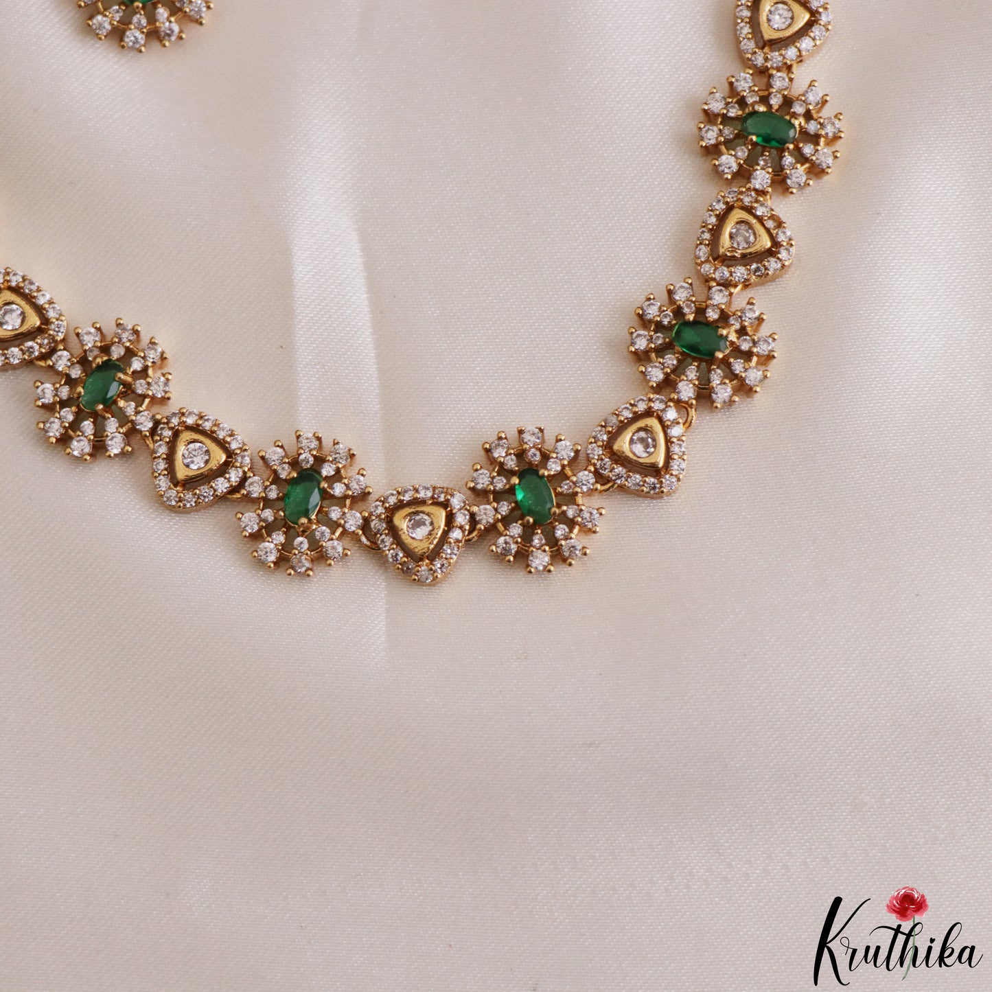 Trendy Floral Motifs CZ Victorian Choker NC3281 (Available In 2 Colors)