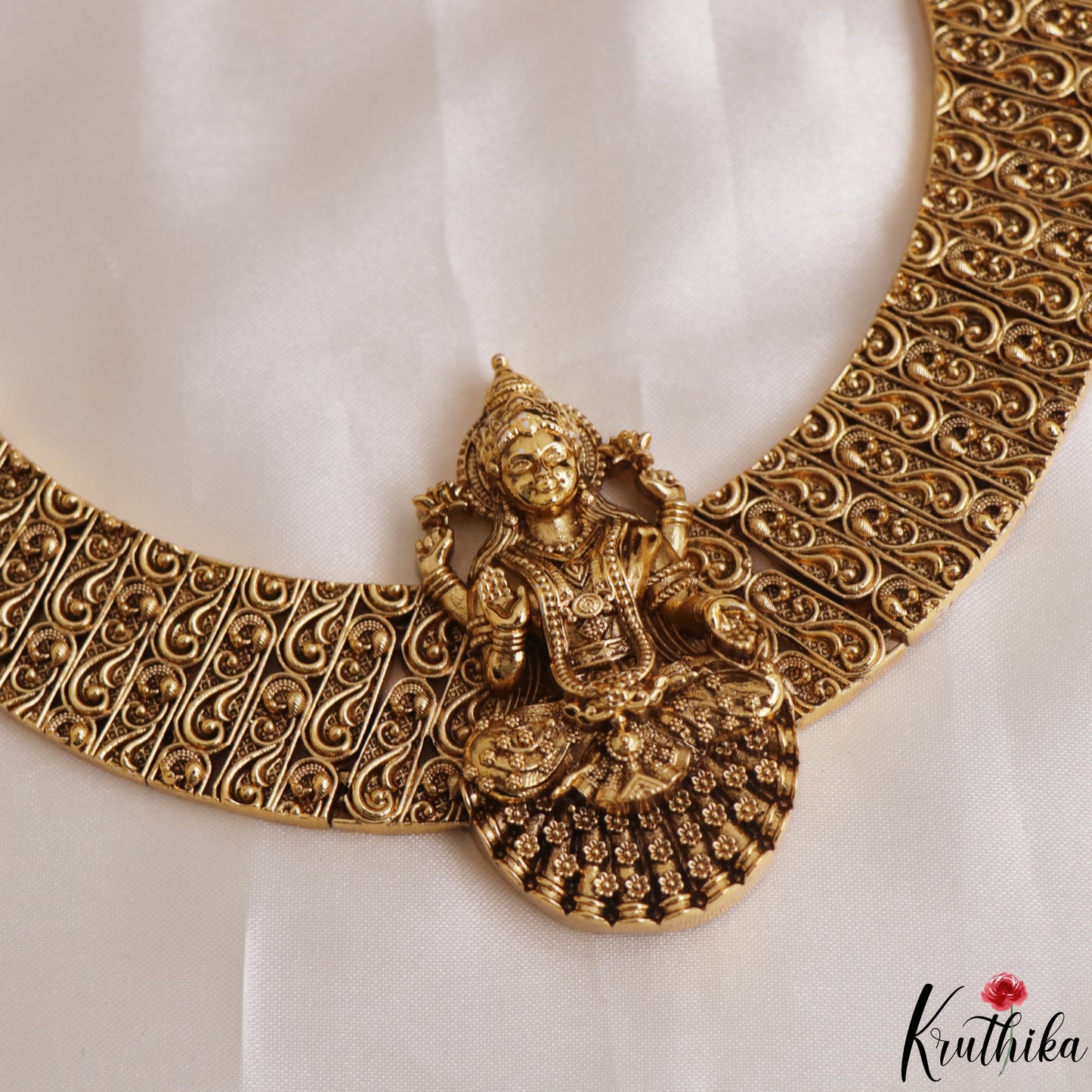 Classic Antique Nagas Lakshmi Motifs Temple Necklace NC3114