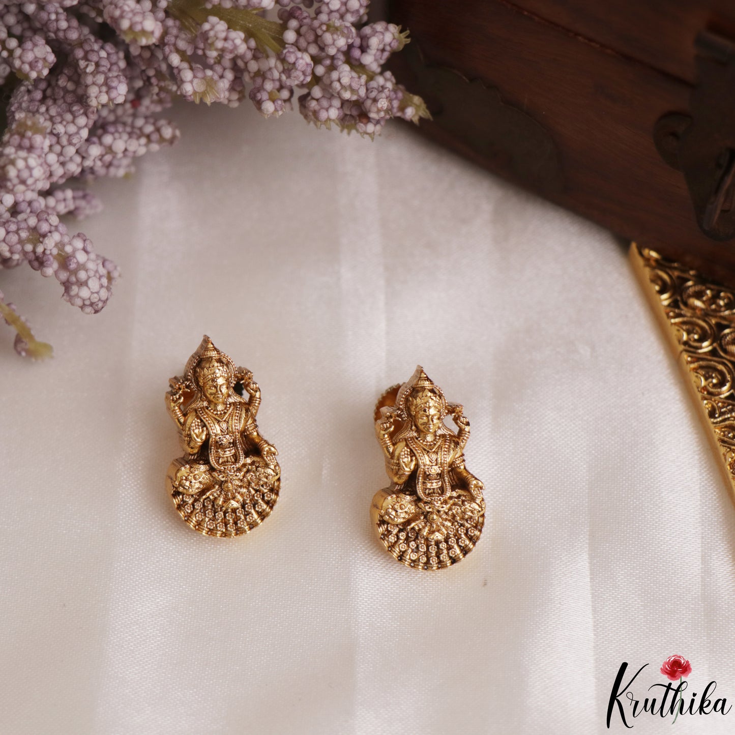 Classic Antique Nagas Lakshmi Motifs Temple Necklace NC3114