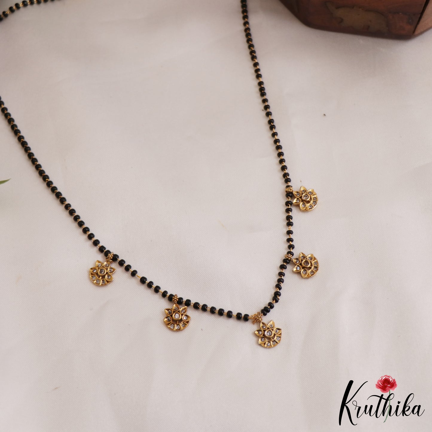 Classic Floral Motifs Mangalsutra NC2644