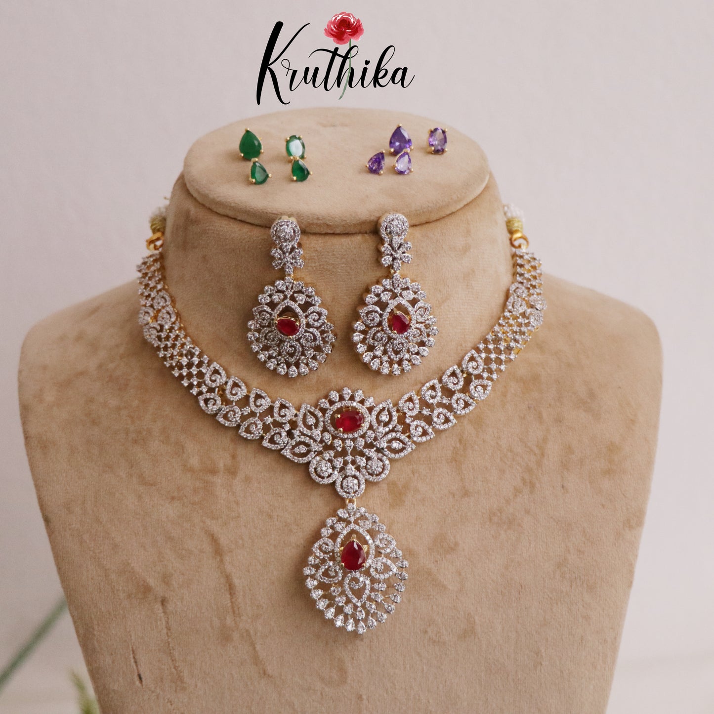 Pretty CZ Sparkling Victorian Necklace NC2284