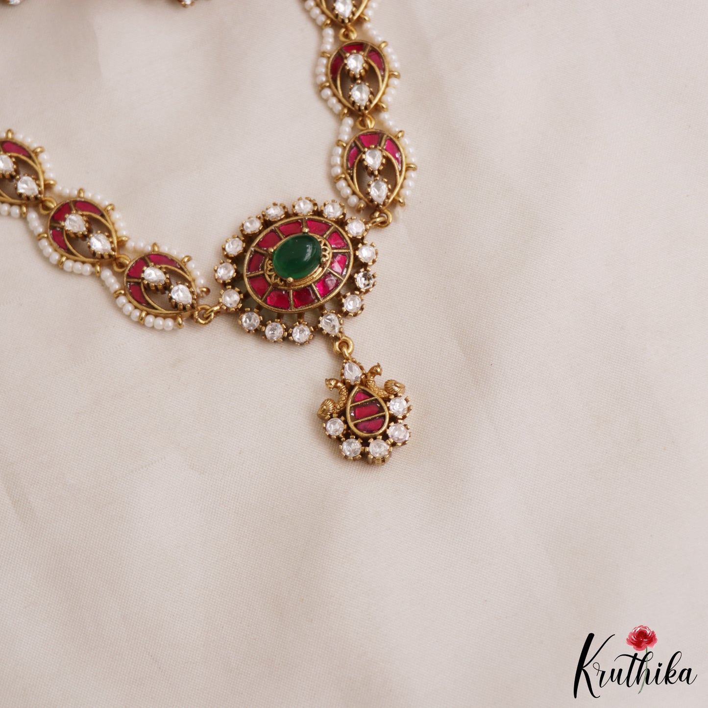 Trendy Geometric Motifs Pearl Border Jadau Necklace NC2973