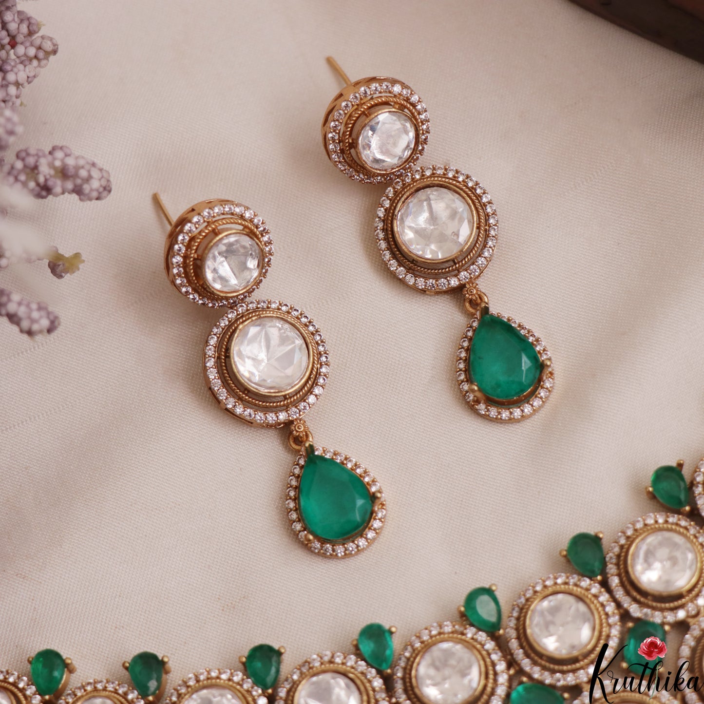 Sparkling Geometric Motifs Polki Victorian Choker NC3023 (Available In 2 Colors)