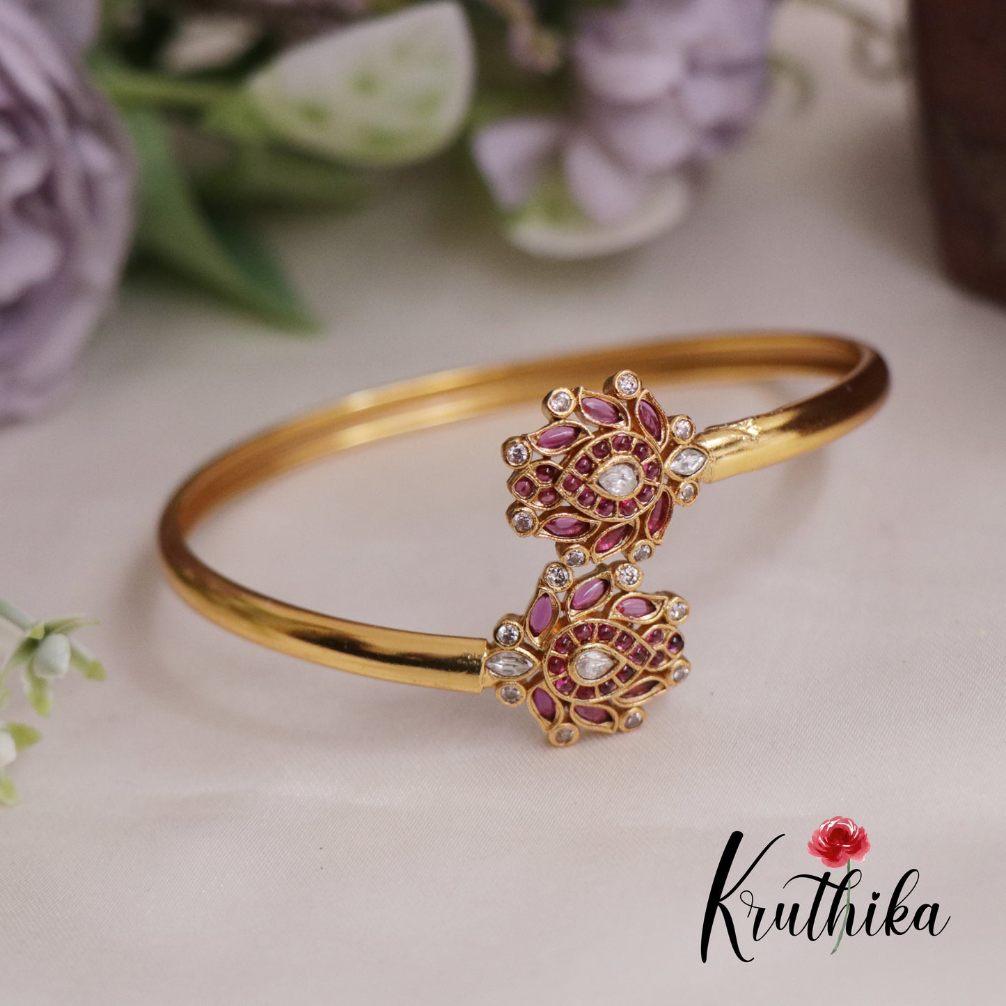 Beautiful Lotus Openable Kada B300