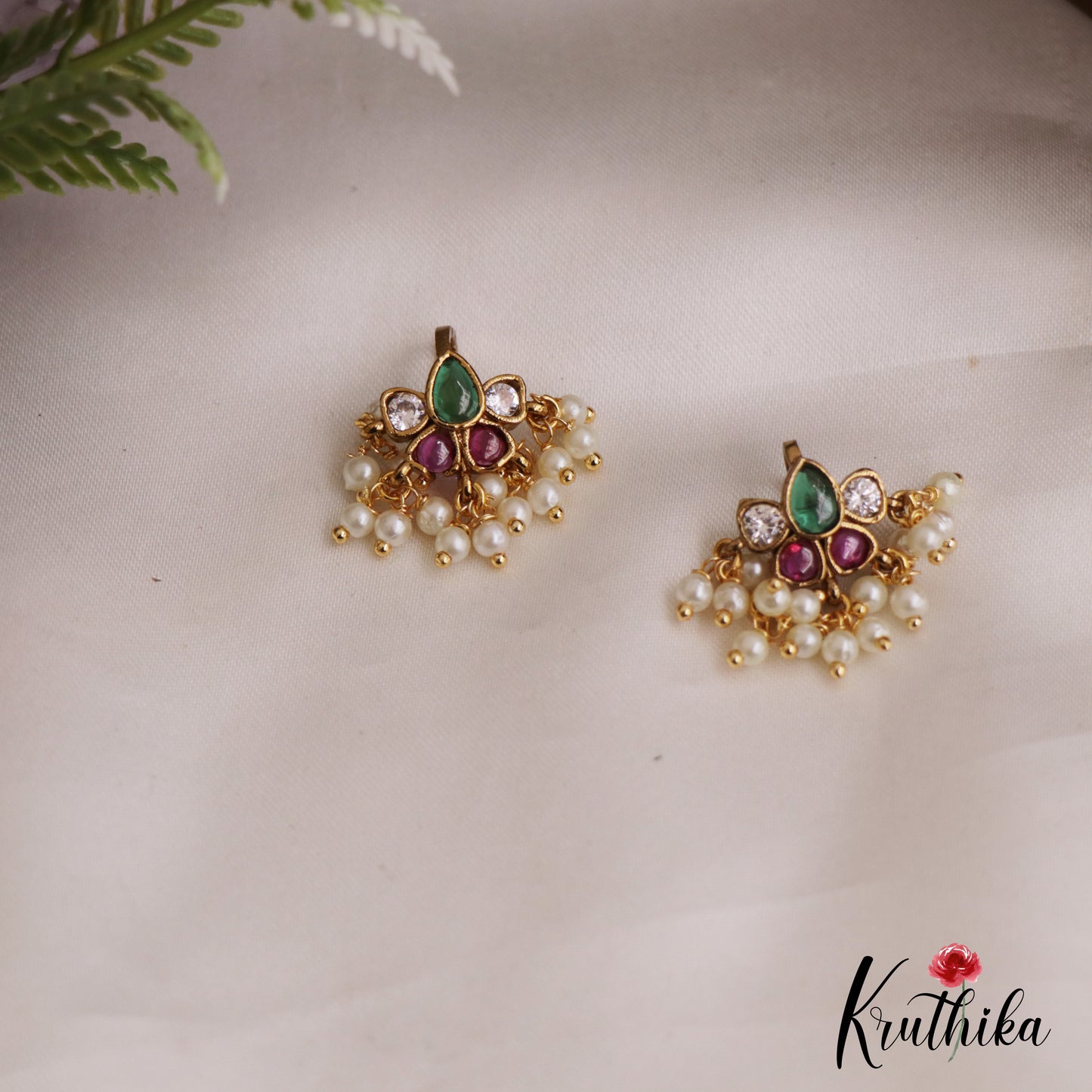 Pretty Jadau Floral Earcuffs | Upper Earrings | Bugadi Earrings E938